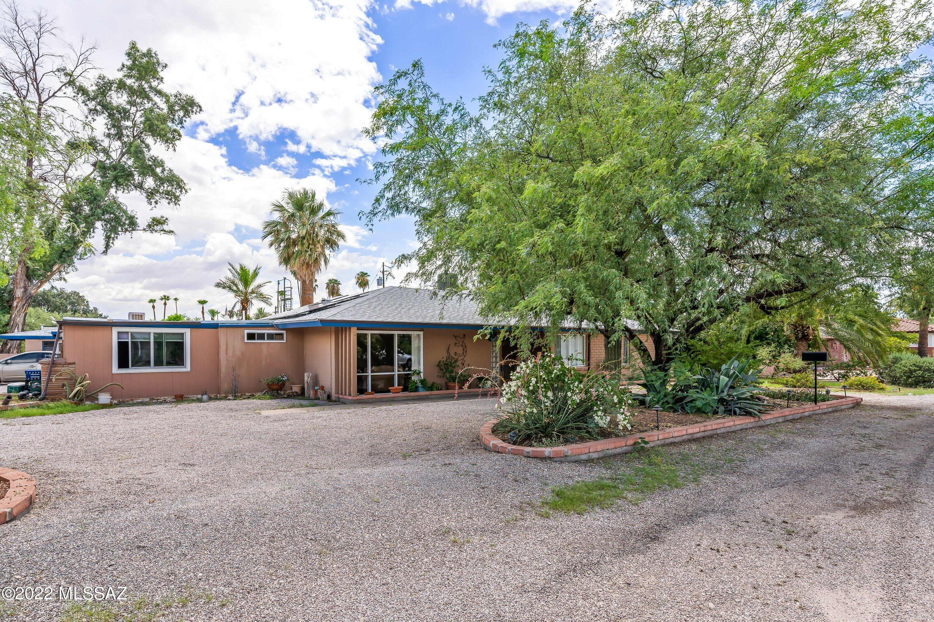 Country Club Heights - Residential