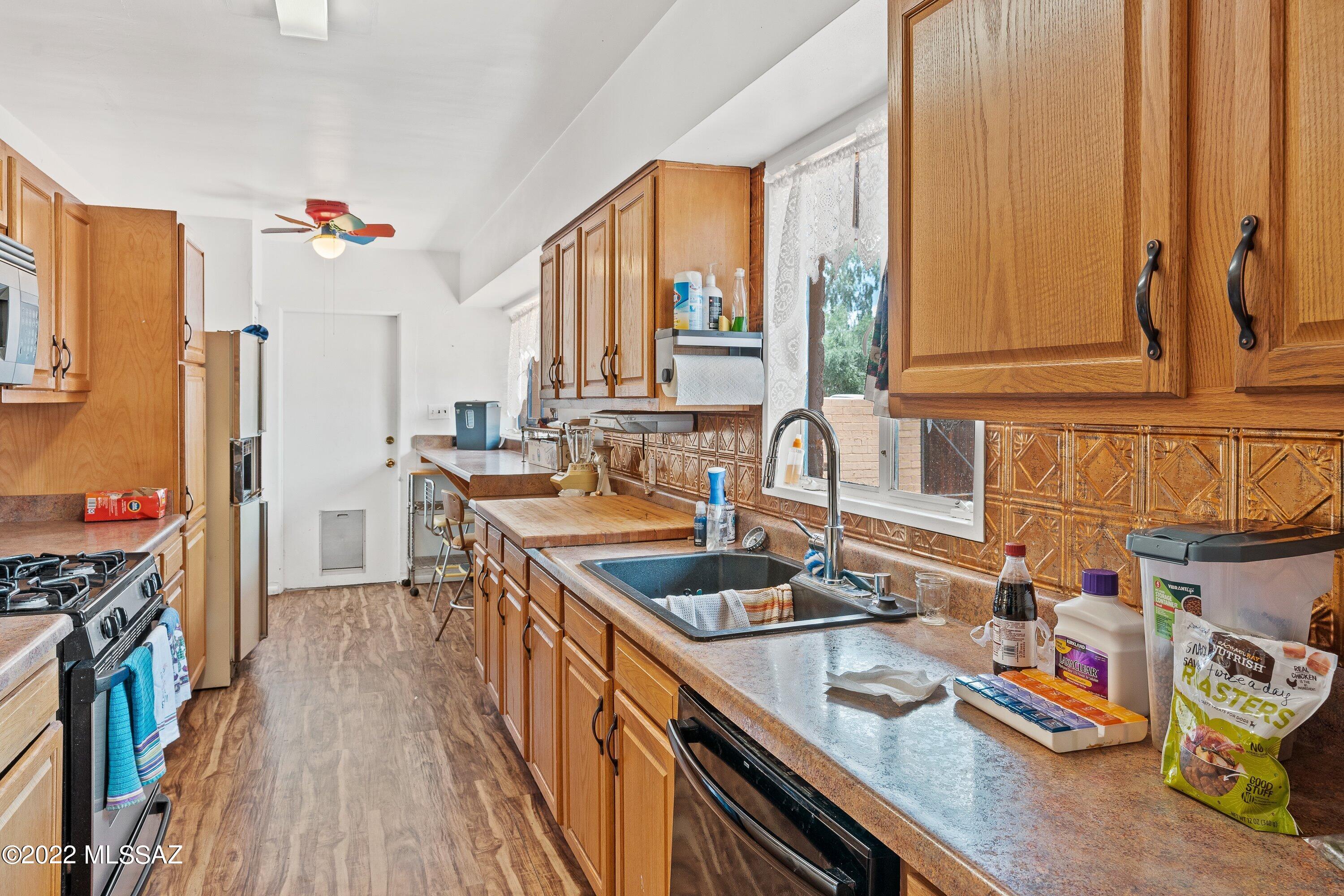 Country Club Heights - Residential