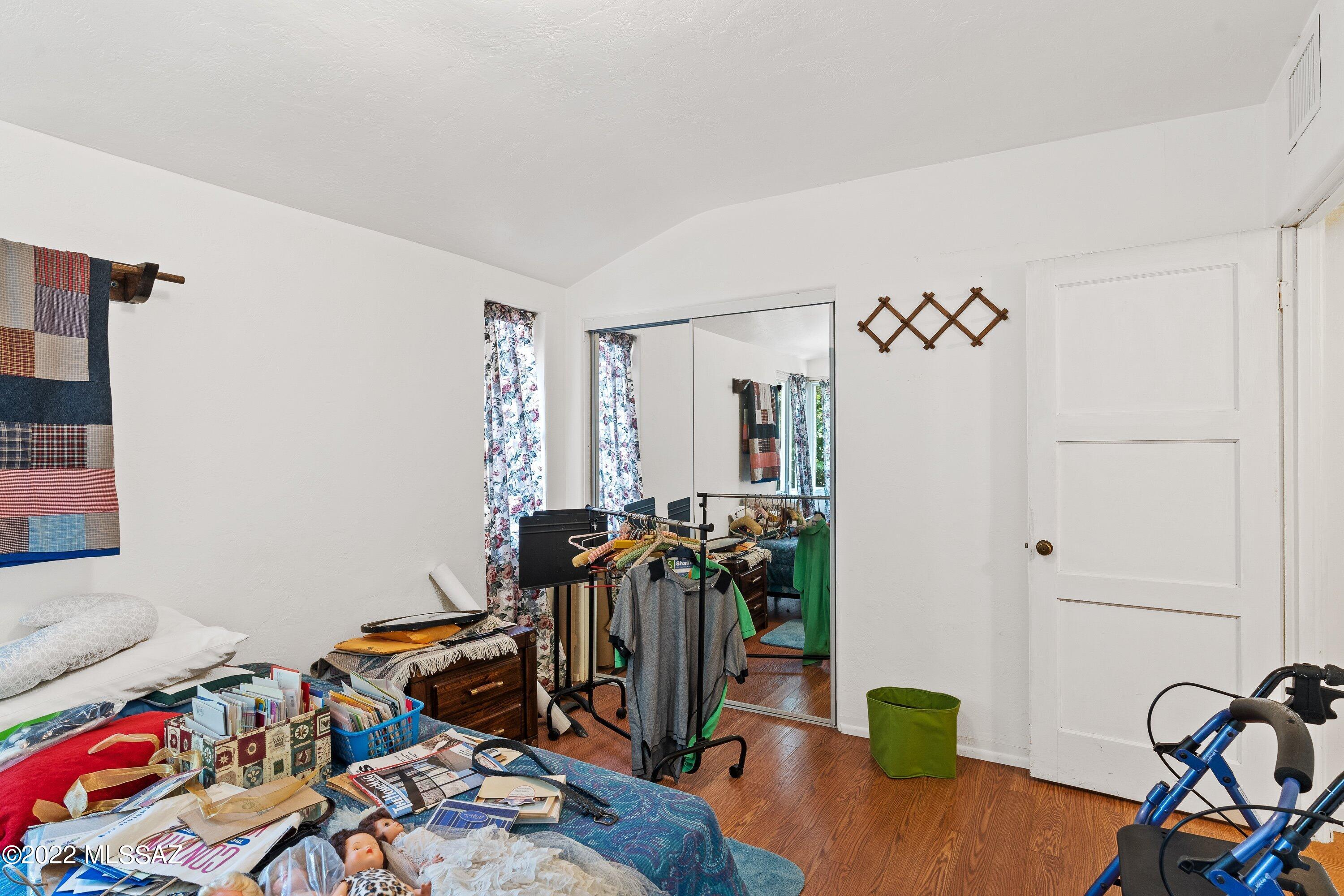Country Club Heights - Residential
