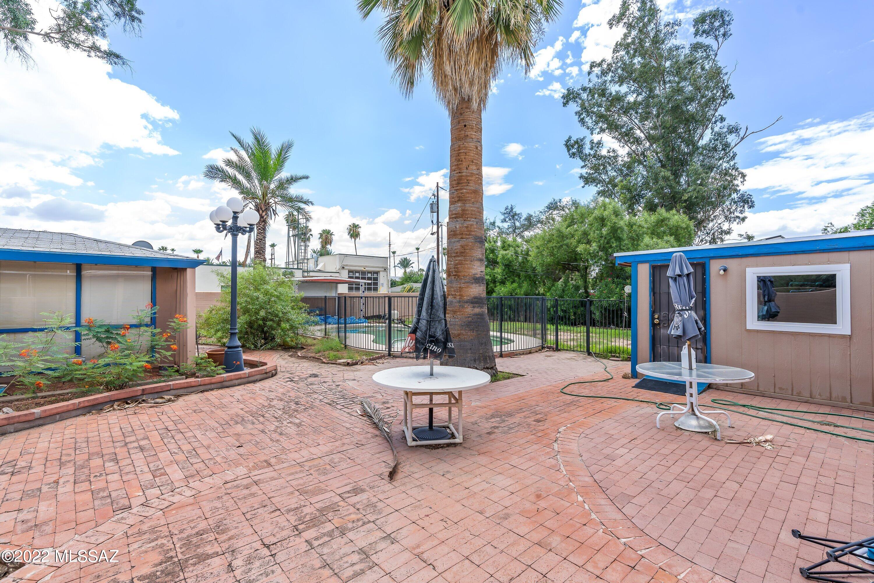 Country Club Heights - Residential
