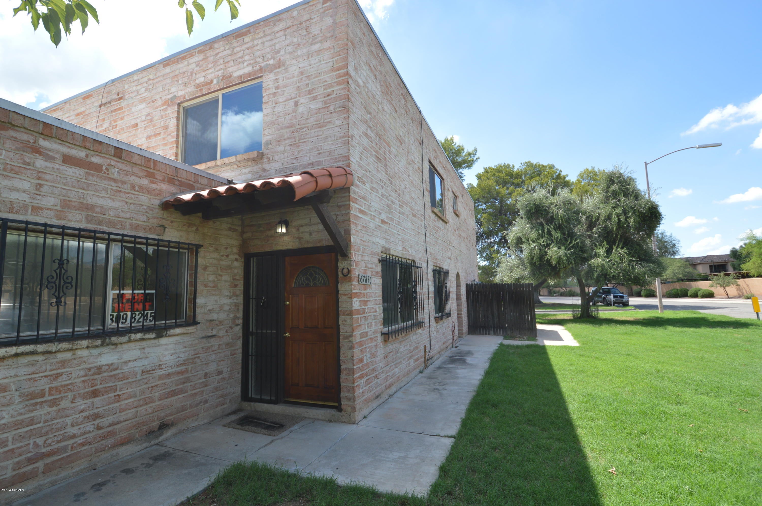 Gorgeous 2 Story/ 2Bd/1Ba Condo in lovely East side location! Beautiful and well-equipped galley-style Kitchen! Spacious living room! Beautifully tiled with carpet in bedrooms, roomy Living Room and Dining area, A/C, One car carport with storage and mature landscaping! Very convenient to shopping & bus stop! Don't miss out on this wonderful home! CALL TODAY!