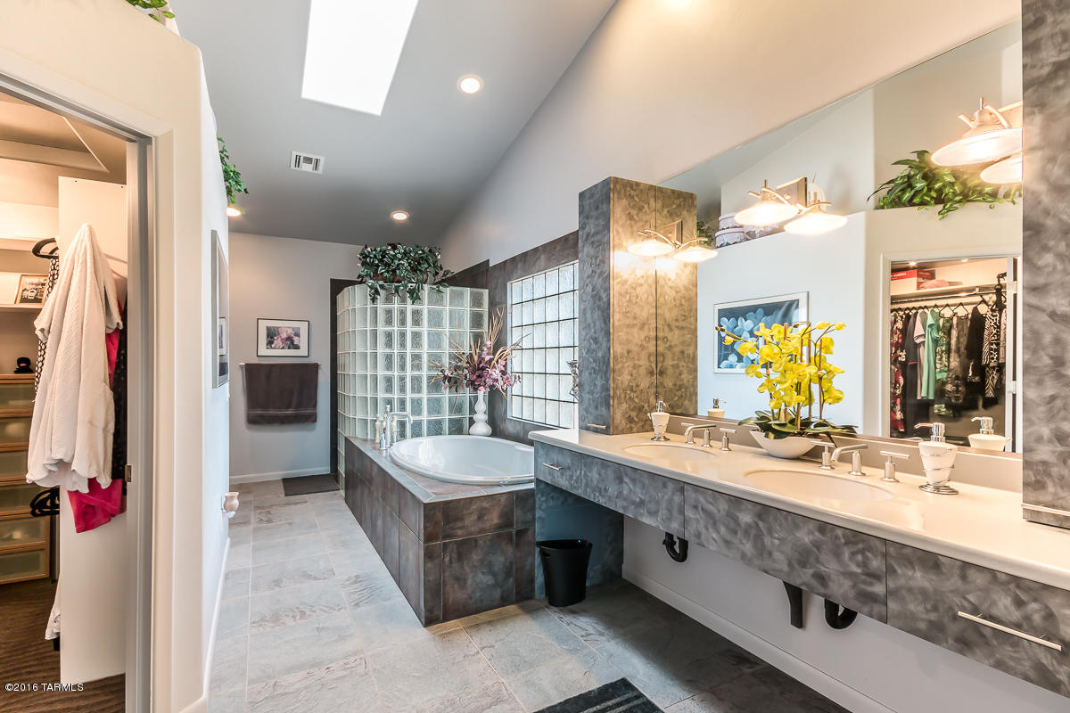 New Tucson Unit NO. 27 - Residential