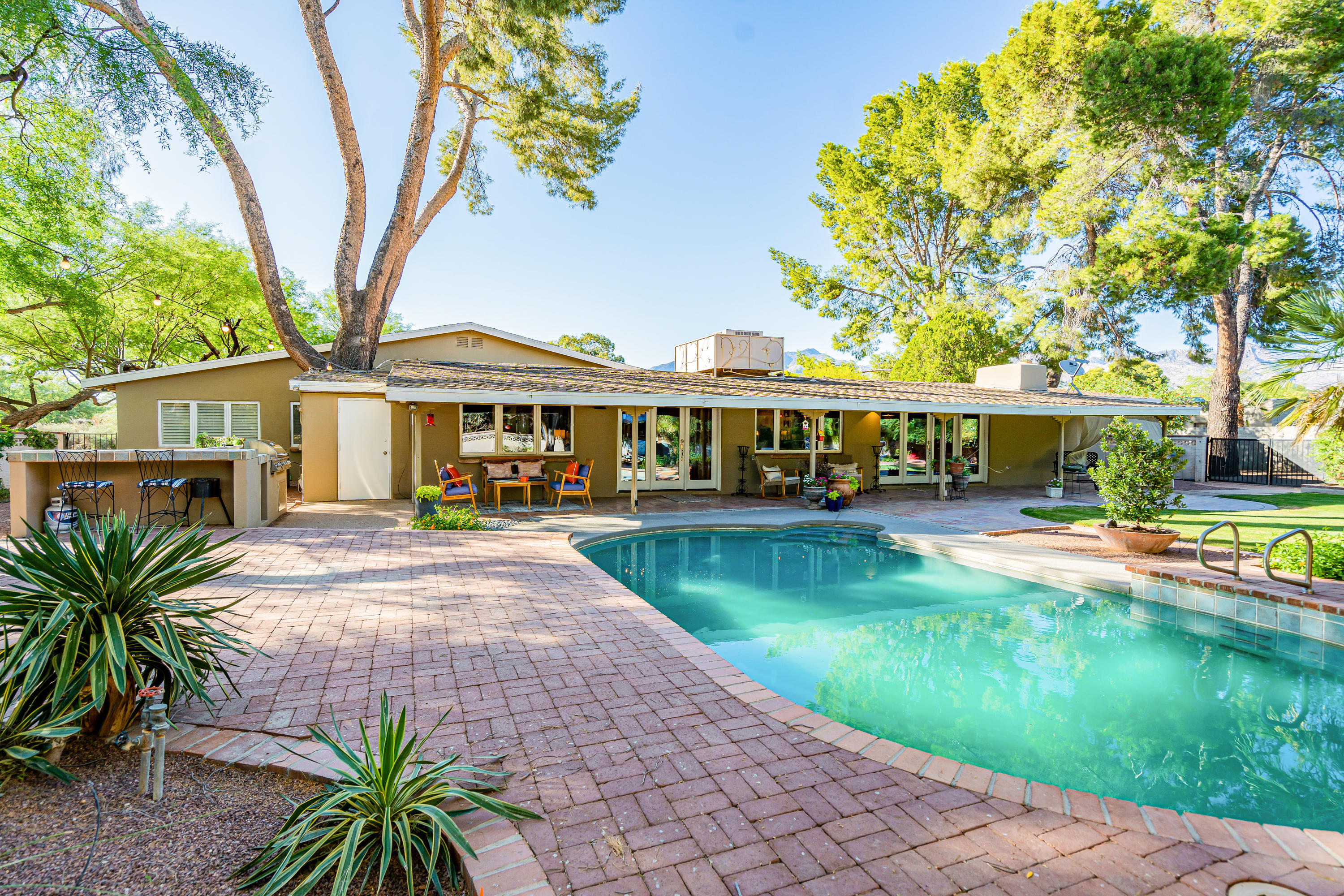 Country Club Estates NO. 1 - Residential