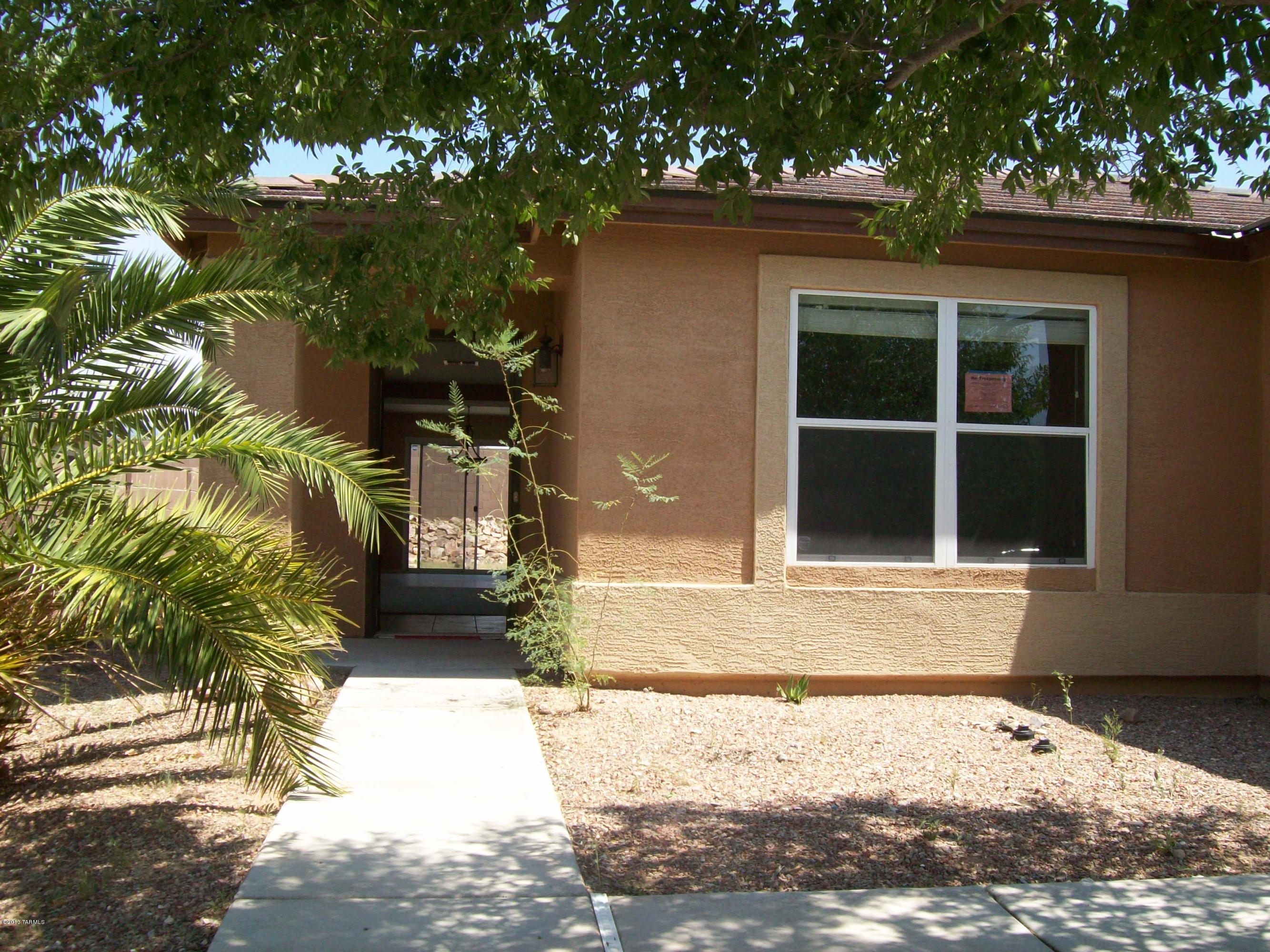 Rancho Del Lago (1-100) - Residential Lease