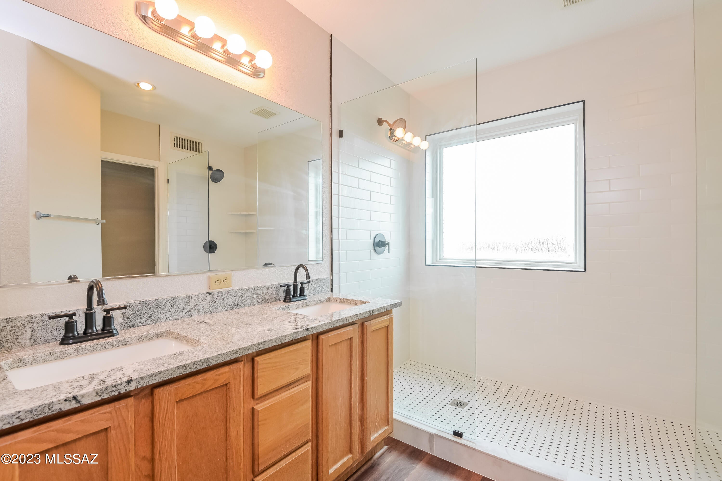 AVAILABLE NOW!  
** All Atlas Real Estate residents are enrolled in the Resident Benefits Package (RBP) at a monthly rate of $60/month with a one-time utility set-up fee of $30. Fee includes Renters Insurance, HVAC air filter delivery (for applicable properties), utility concierge service making utility connection a breeze during your move-in, our best-in-class resident rewards program, and much more! More details upon application. **
Pet Policy: (Pet screening application required) Pets accepted! $300 one time pet fee (per pet) is due at the time of move in. As low as $35 monthly pet rent (per pet).