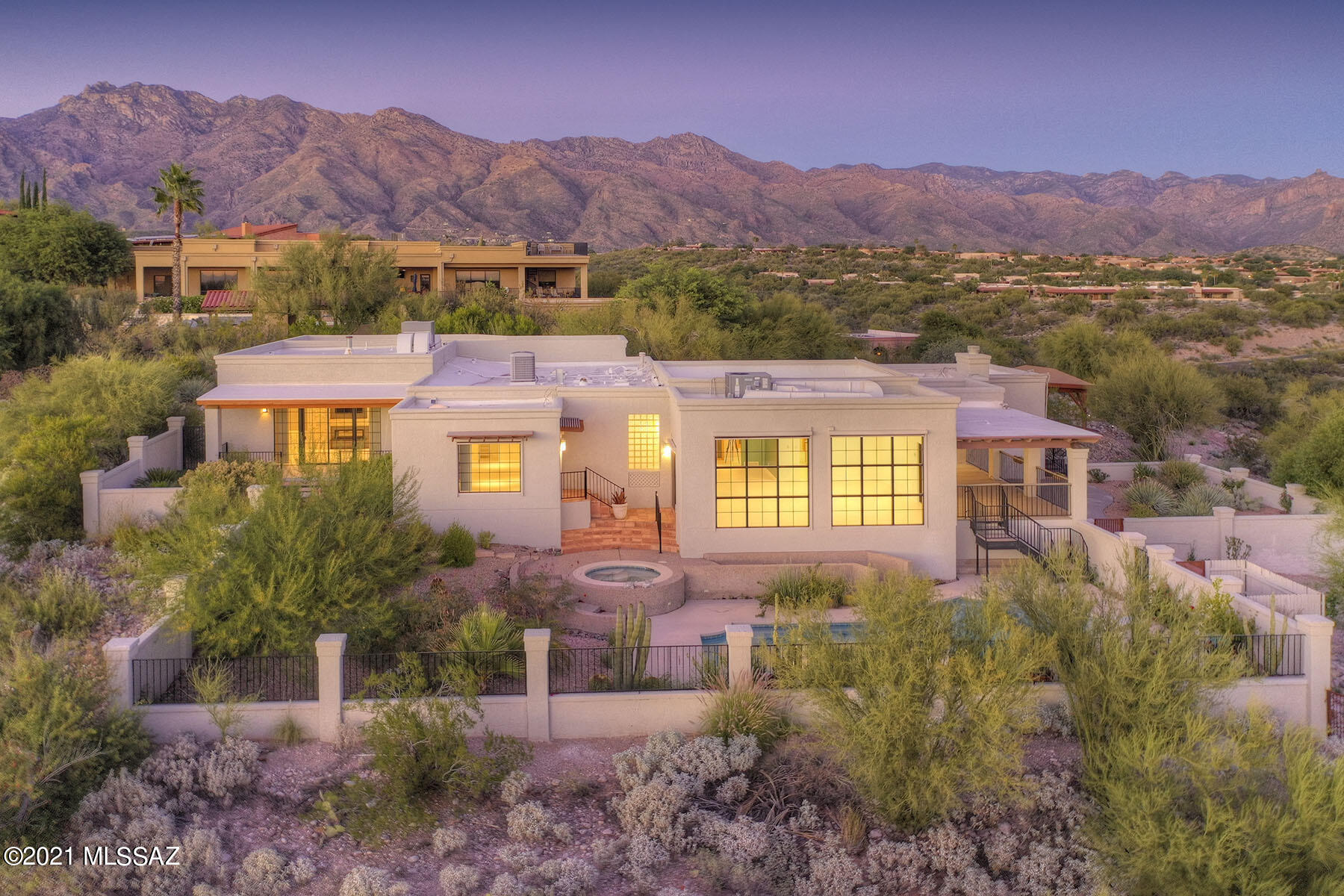 The superb quality of the finishes and the amenities included are sure to please the most discriminating buyer and is certainly everything one would expect in a home of this stature. This is one of the finest examples of an Arizona Estate Property and a true oasis in the Sonoran Desert.