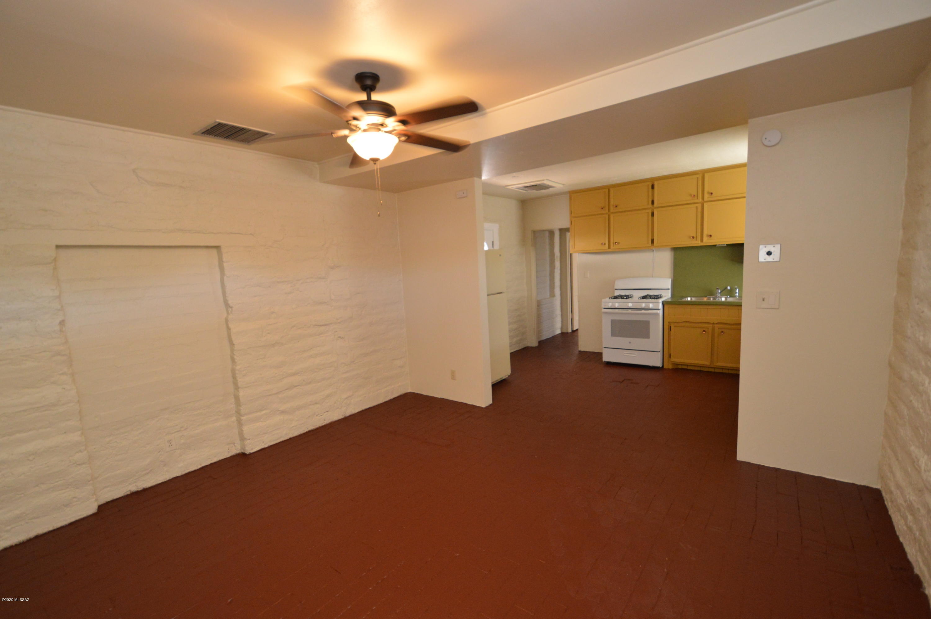 Unsubdivided - Residential Lease