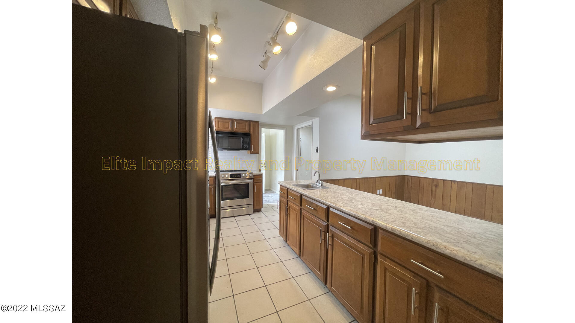 Sabino Vista Townshouses (1-53) - Residential Lease