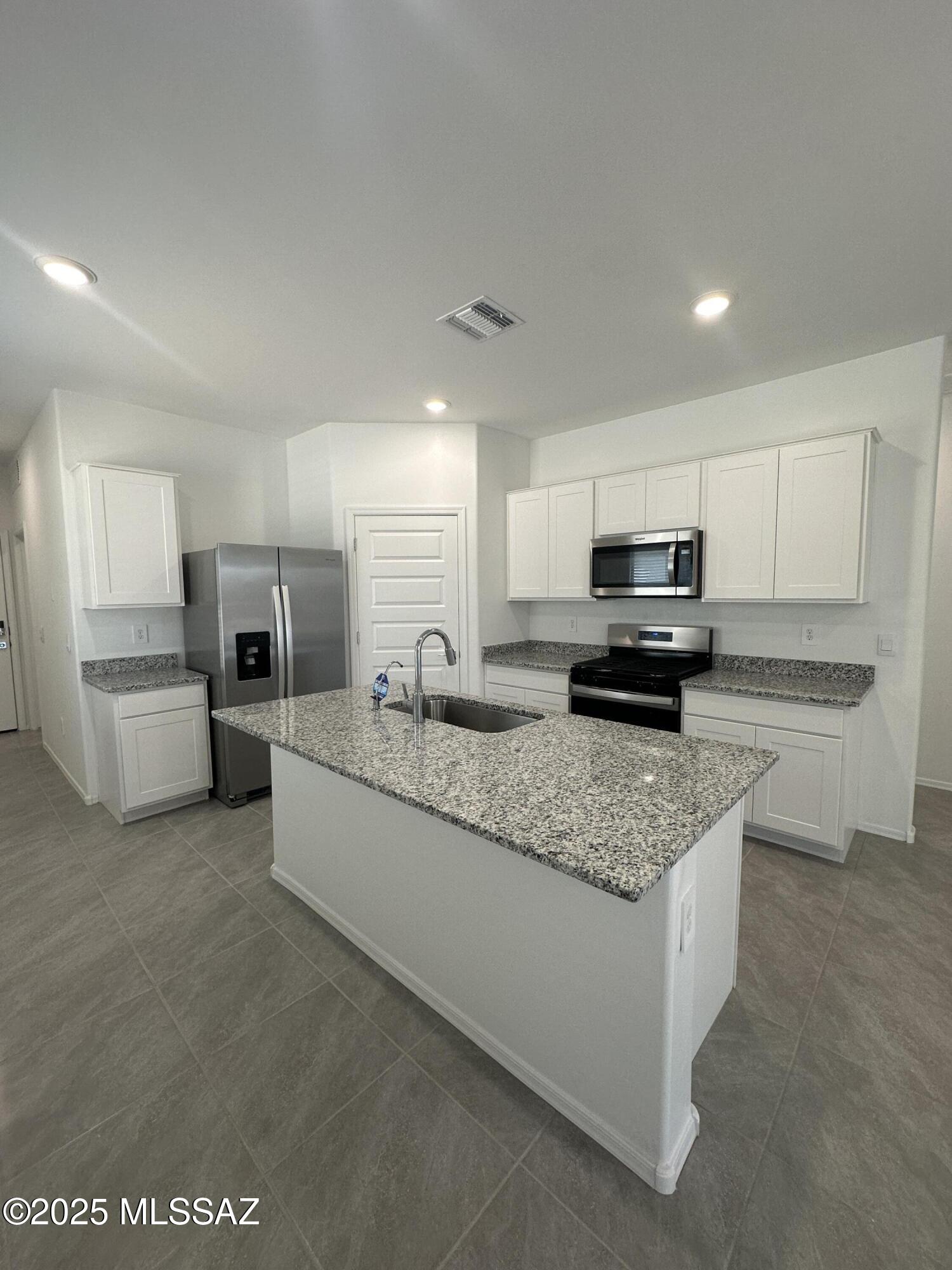 Saguaro Bloom SQ20180540069 - Residential Lease