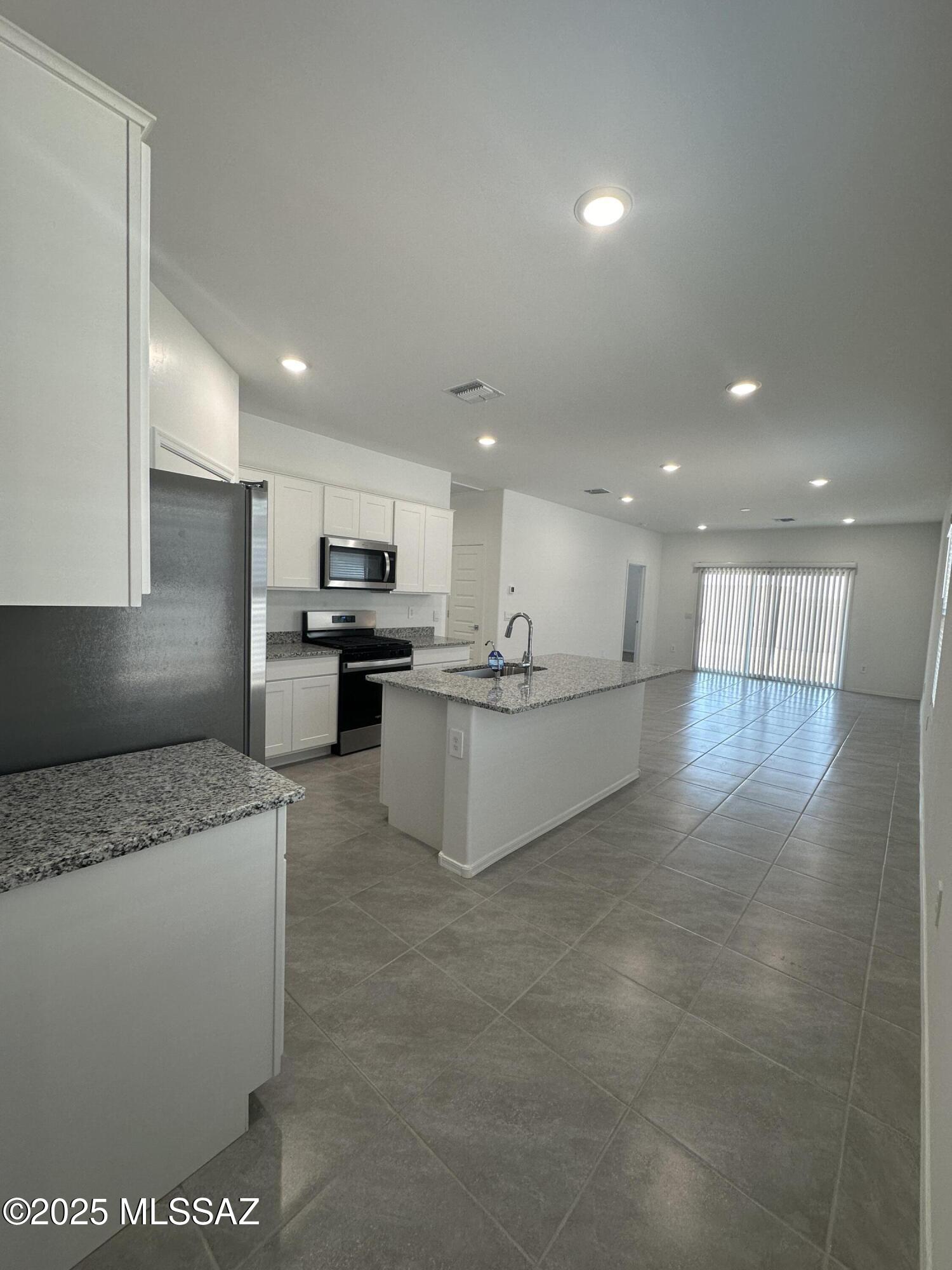Saguaro Bloom SQ20180540069 - Residential Lease