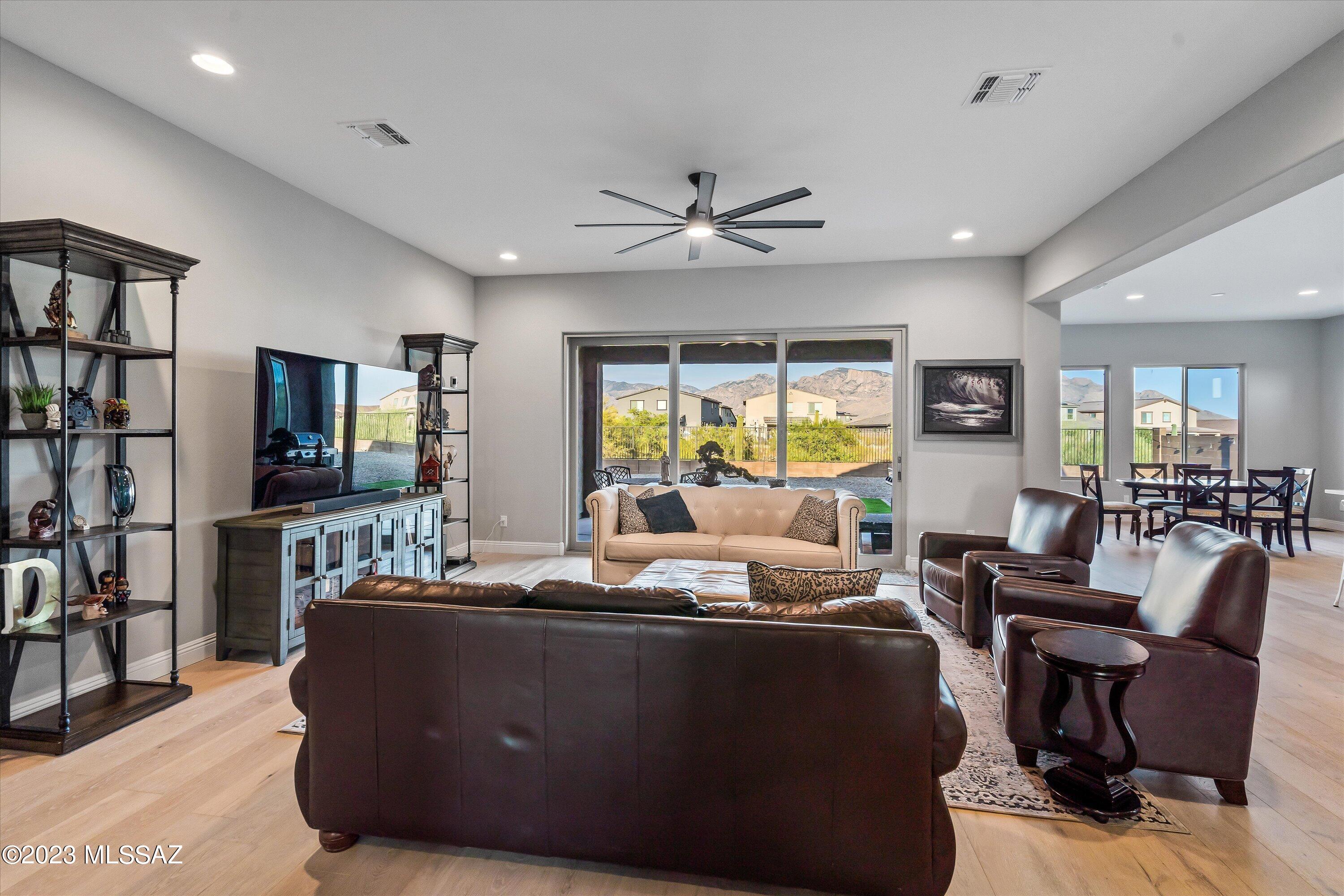 Saguaros Viejos West - Residential