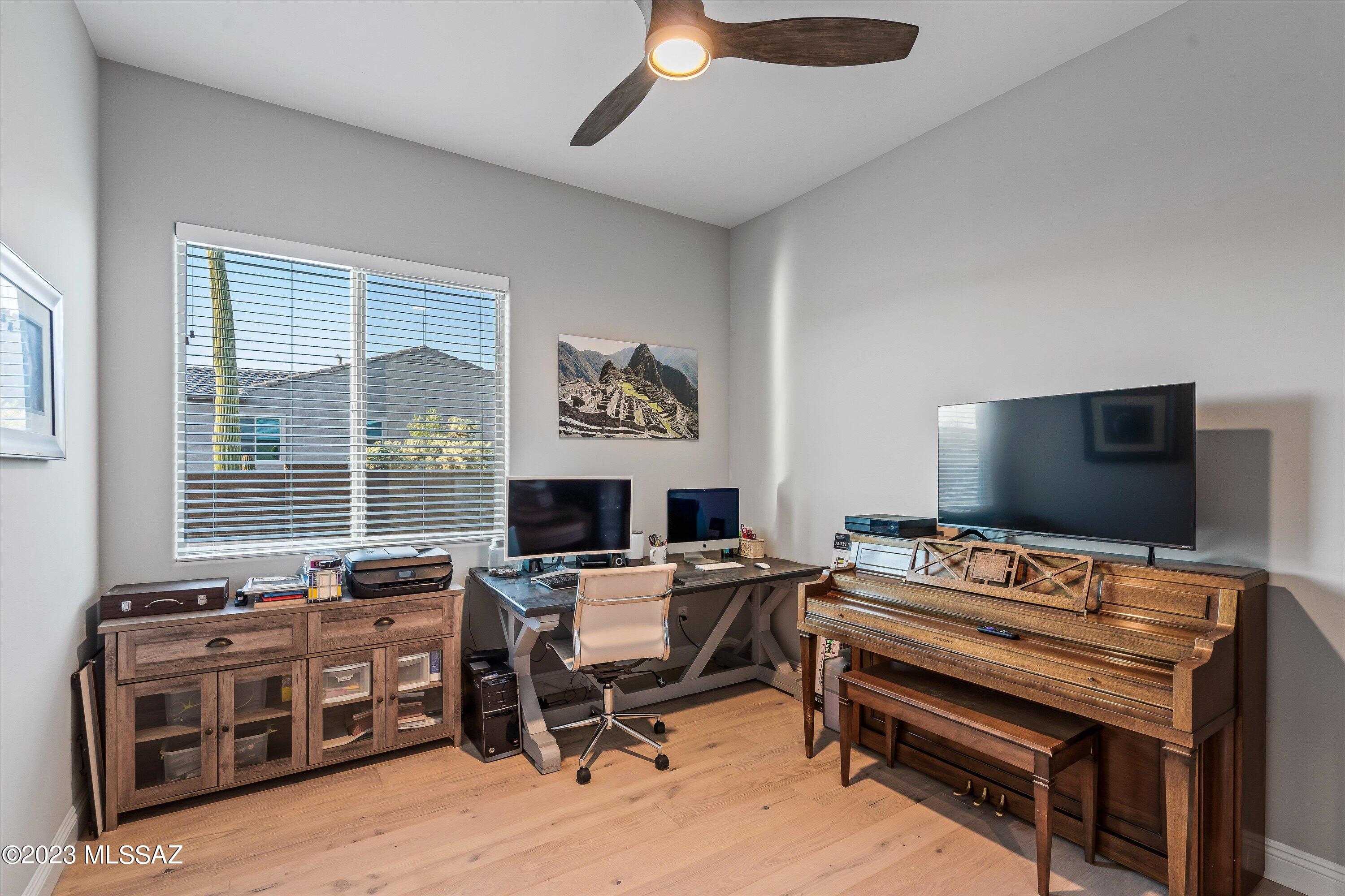 Saguaros Viejos West - Residential