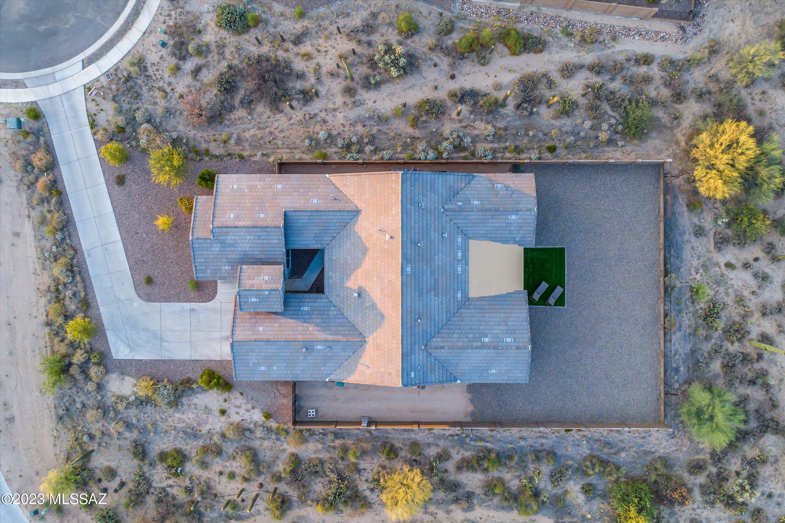 Saguaros Viejos West - Residential