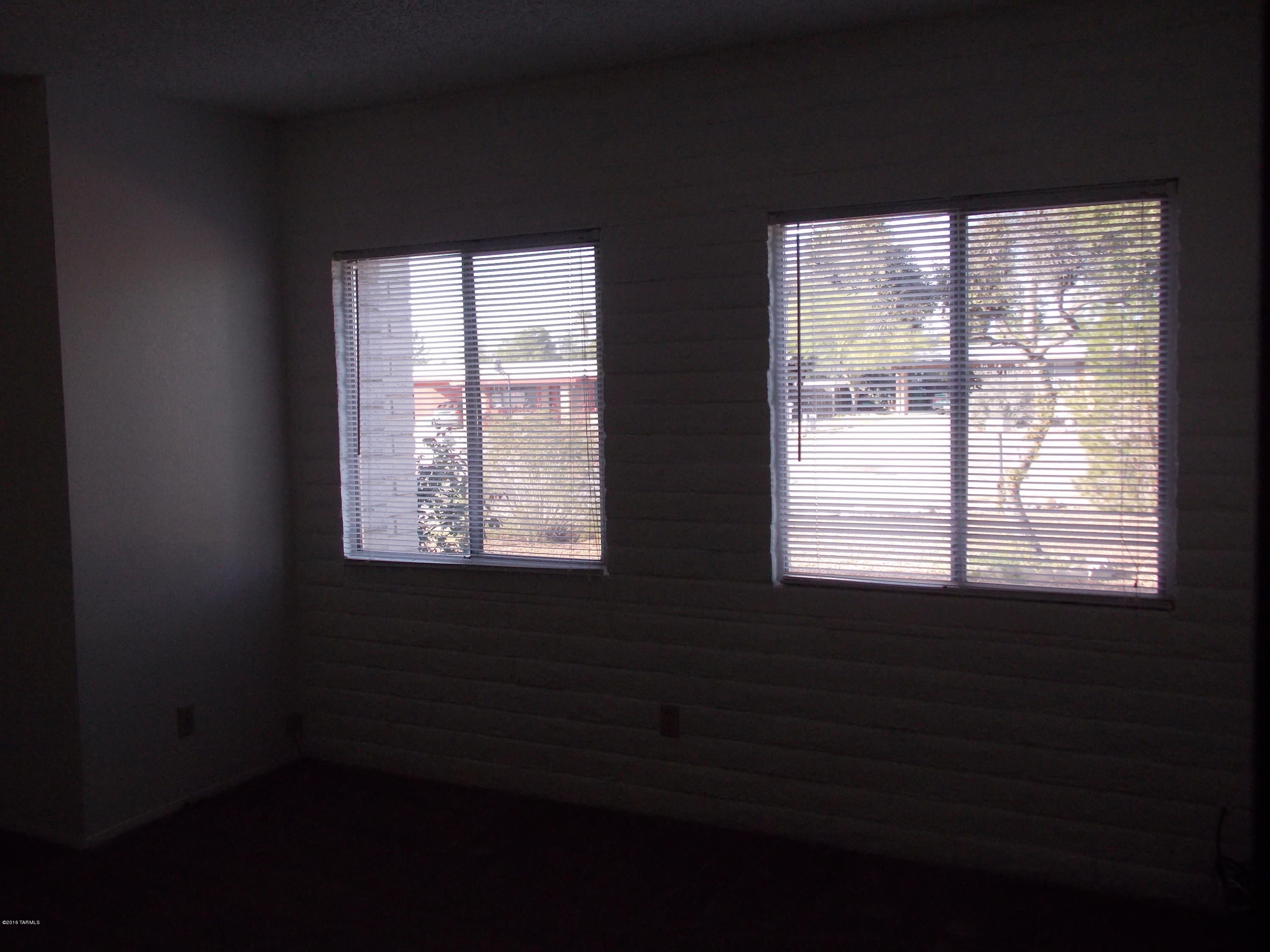 Casas Adobes Park (1-93) - Residential Lease