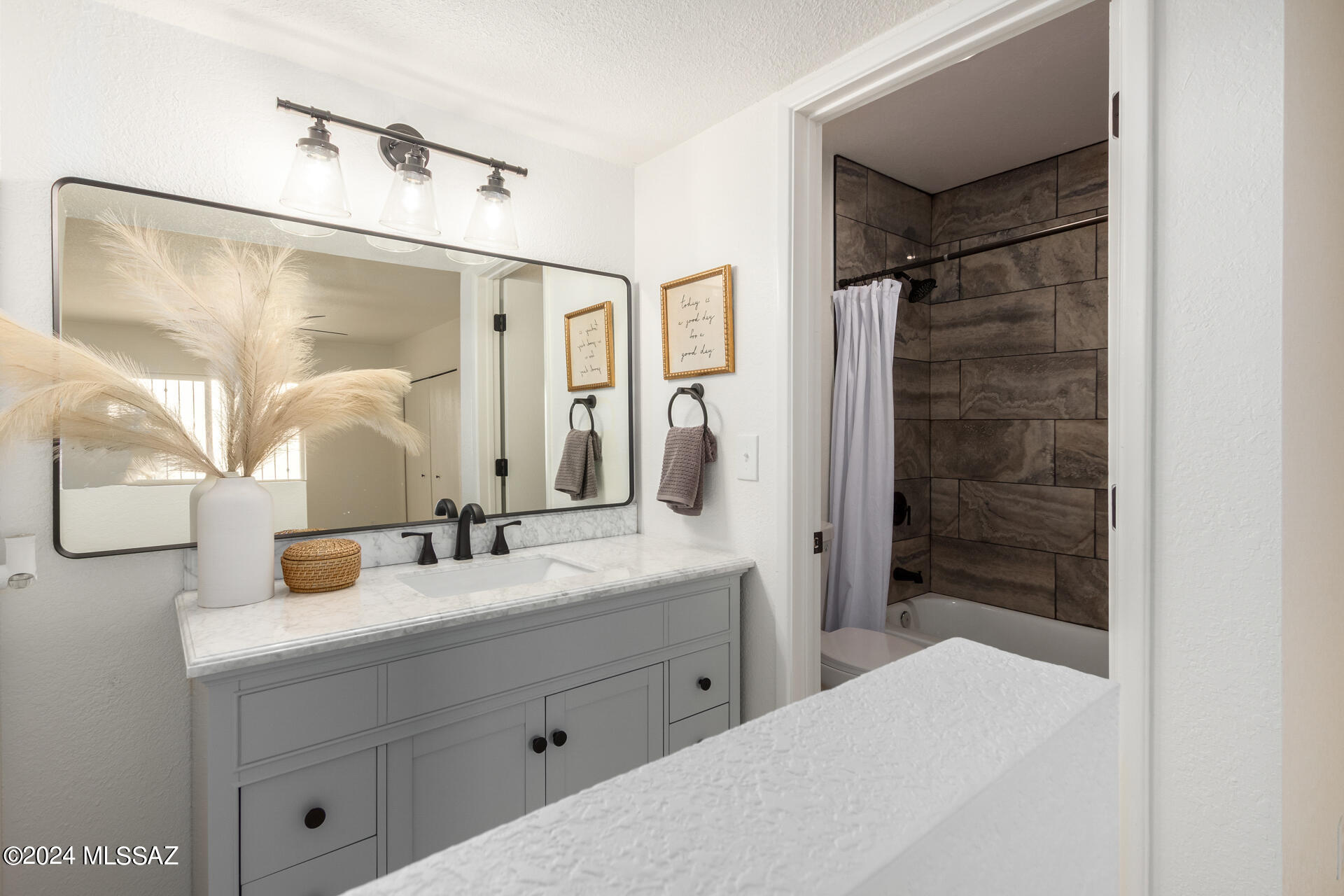 Spanish Meadows Twnhss (1-105) - Residential
