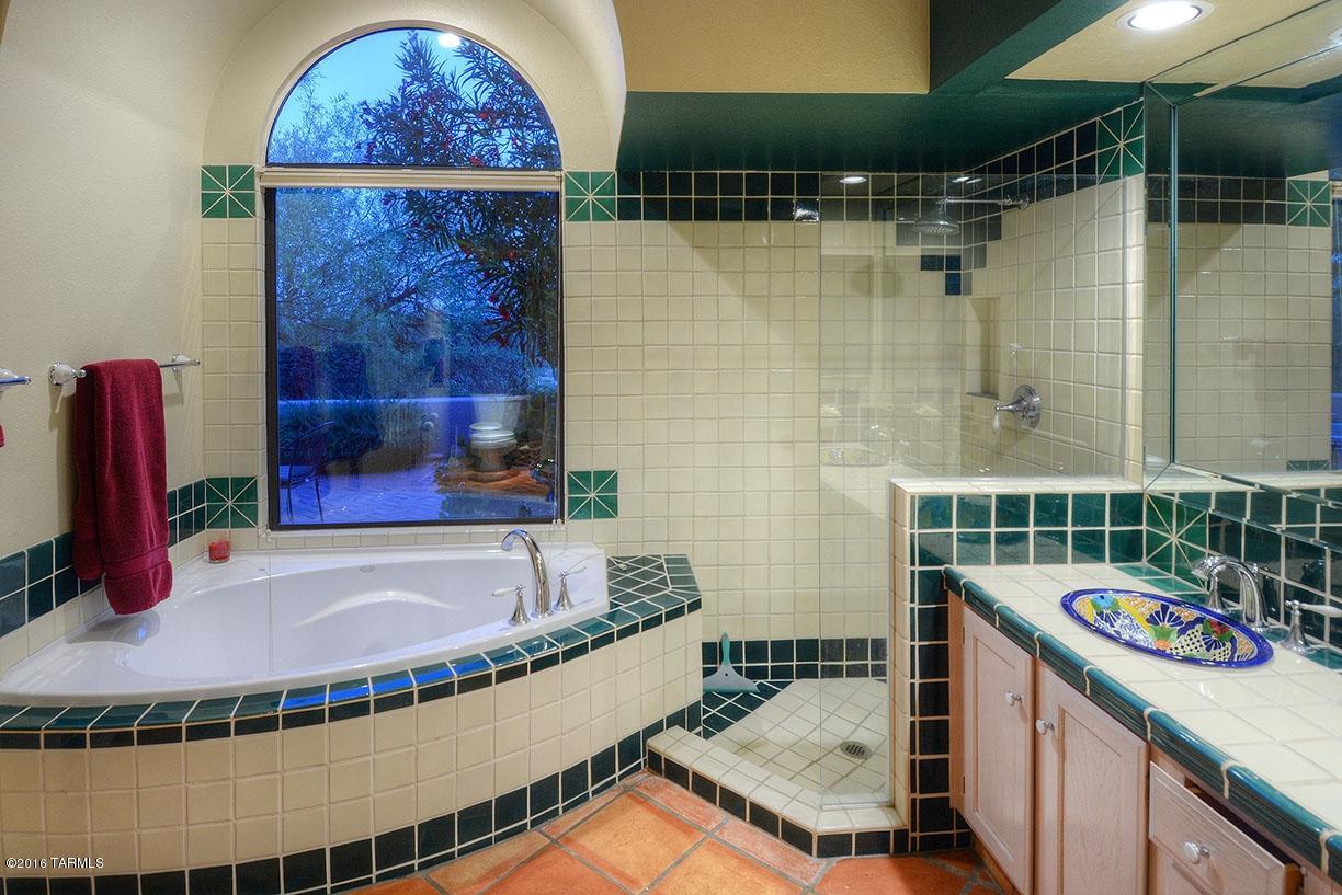 Ventana Canyon Golf Villas - Residential