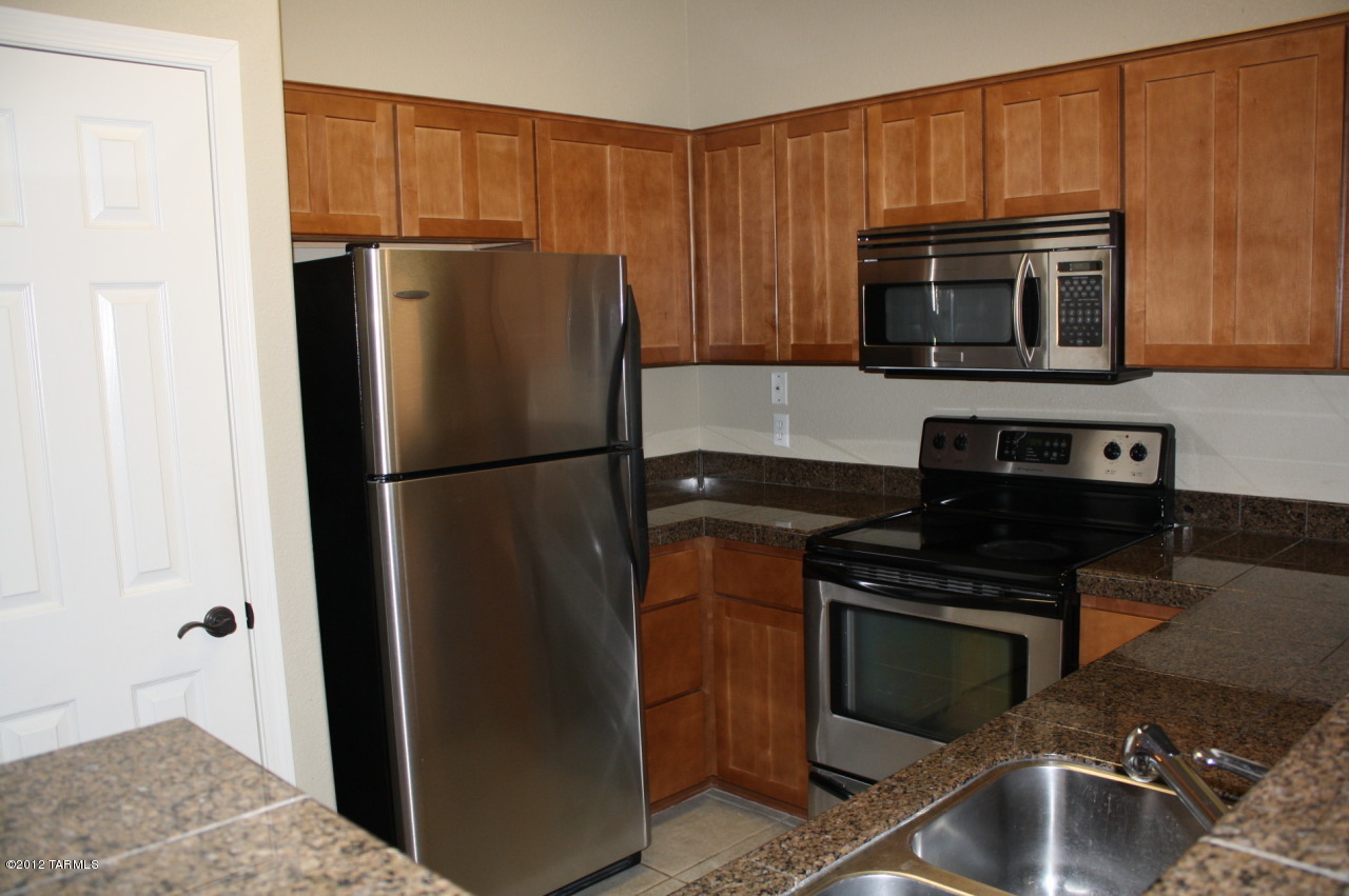 Pinnacle Canyon Condominium - Residential Lease