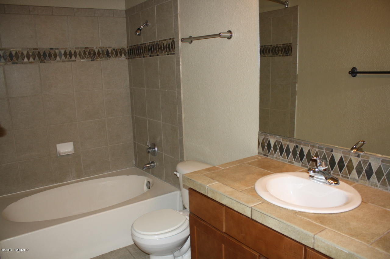 Pinnacle Canyon Condominium - Residential Lease
