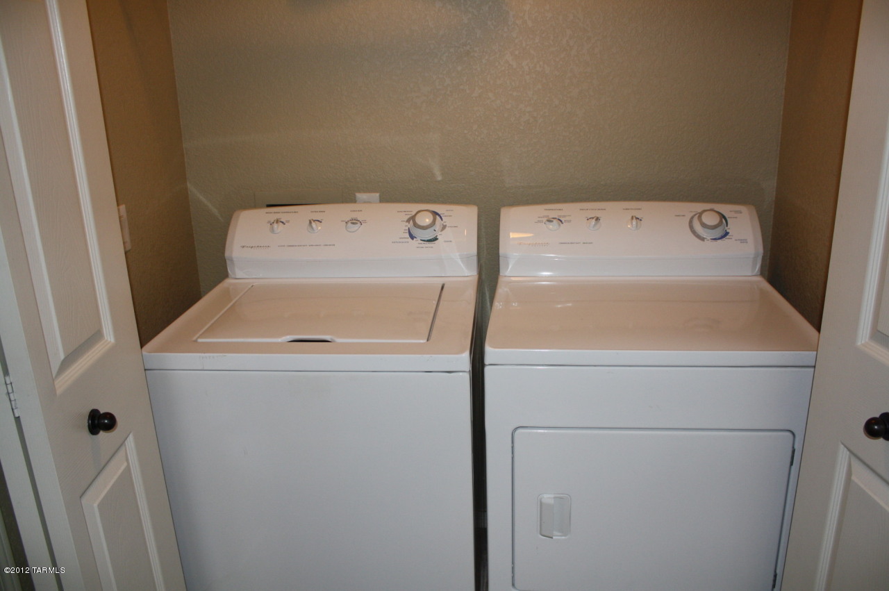 Pinnacle Canyon Condominium - Residential Lease