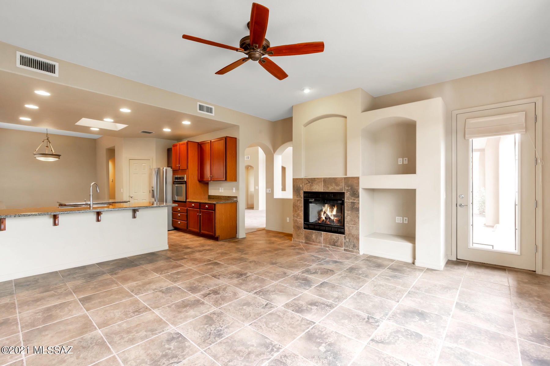 Rancho Del Lago (466-540) - Residential Lease