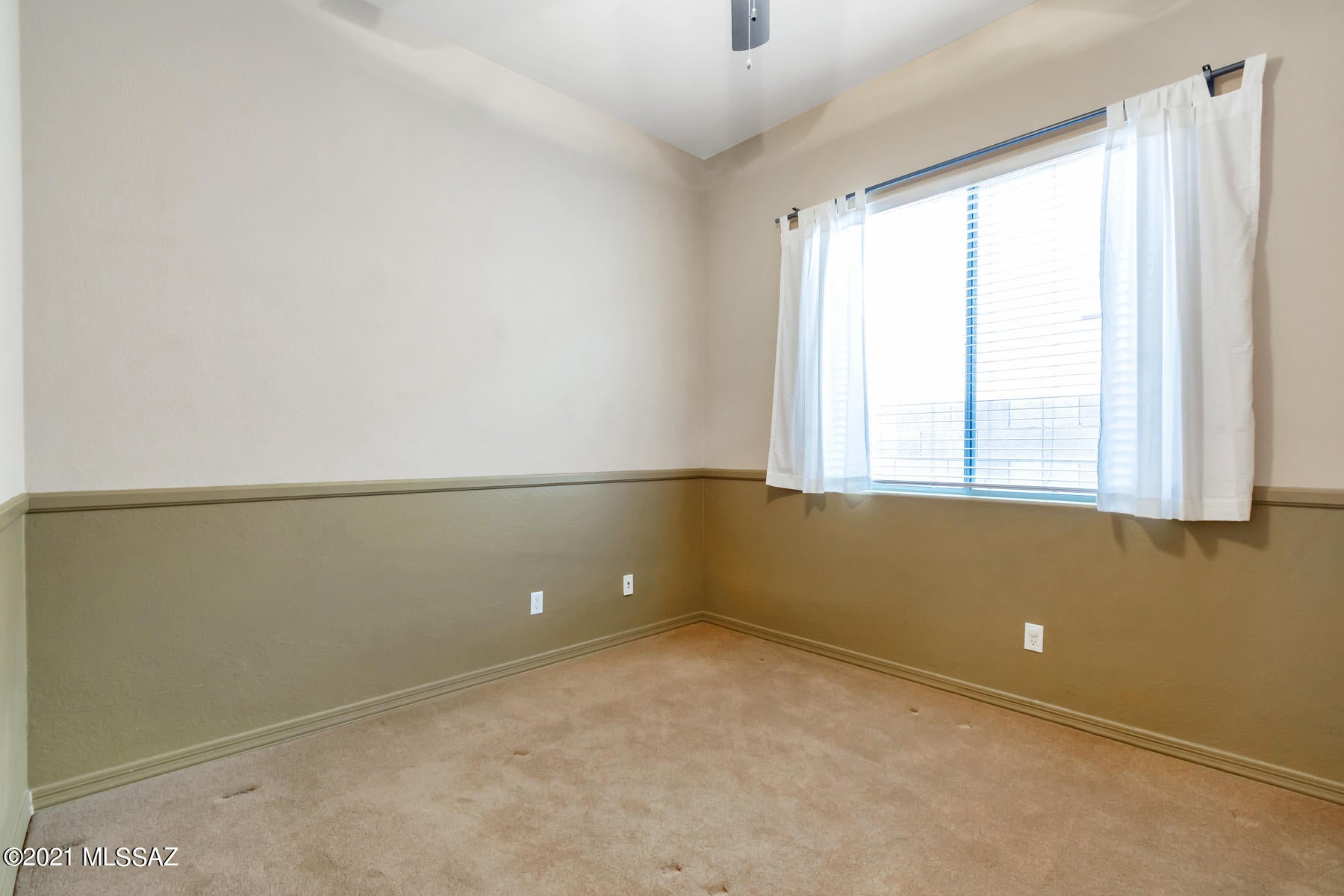 Rancho Del Lago (466-540) - Residential Lease