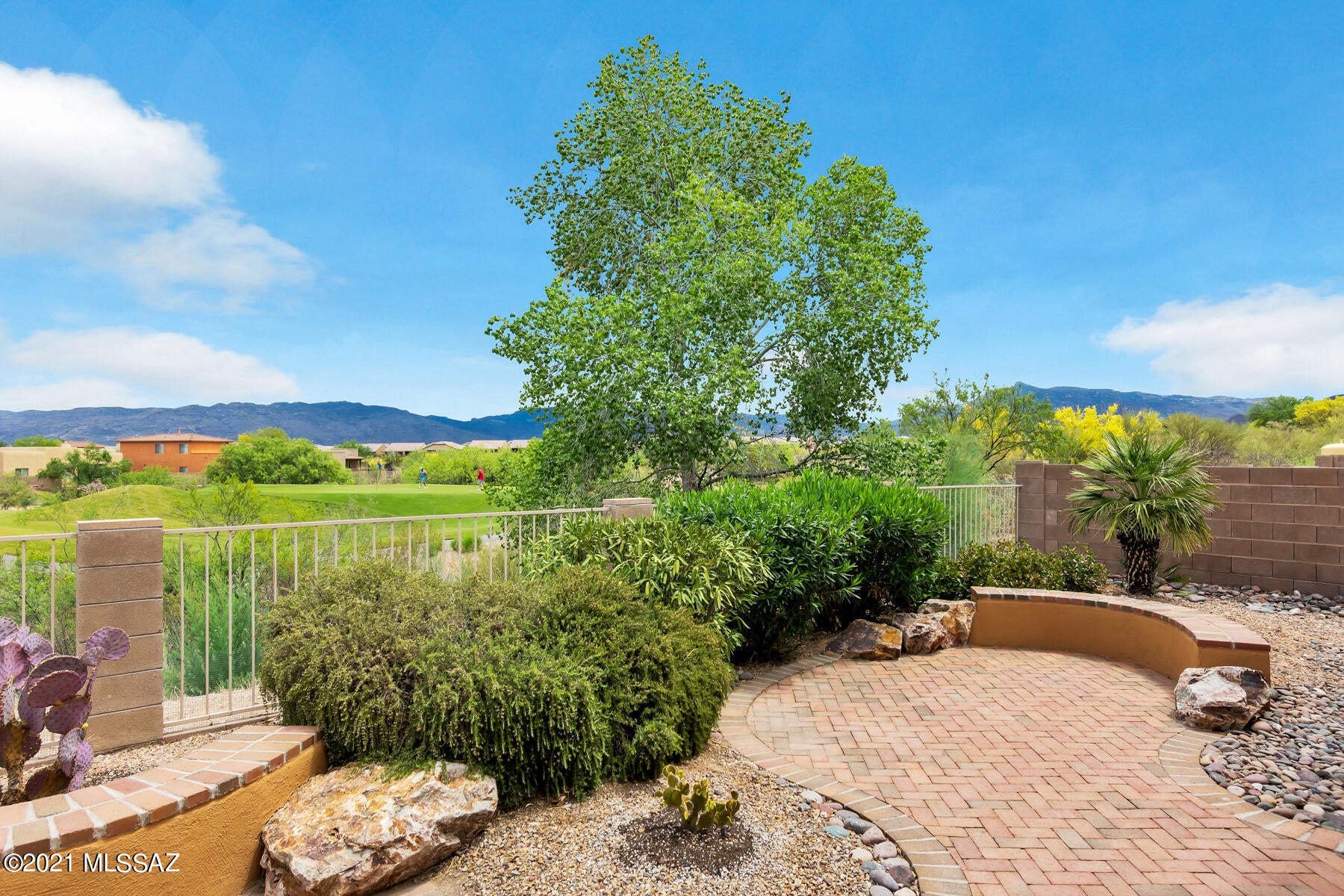 Rancho Del Lago (466-540) - Residential Lease