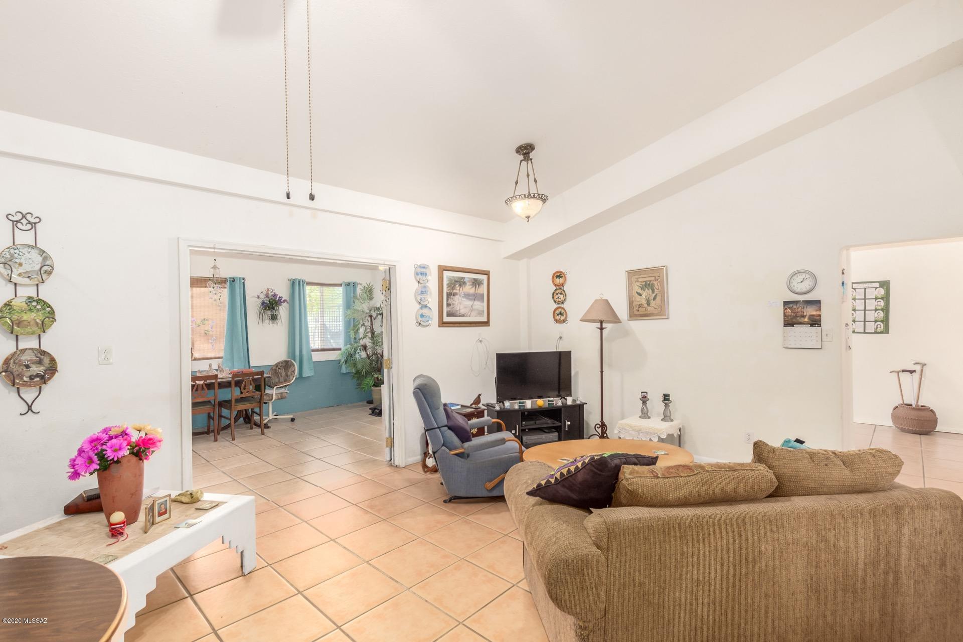 Tanque Verde Country Estates - Residential