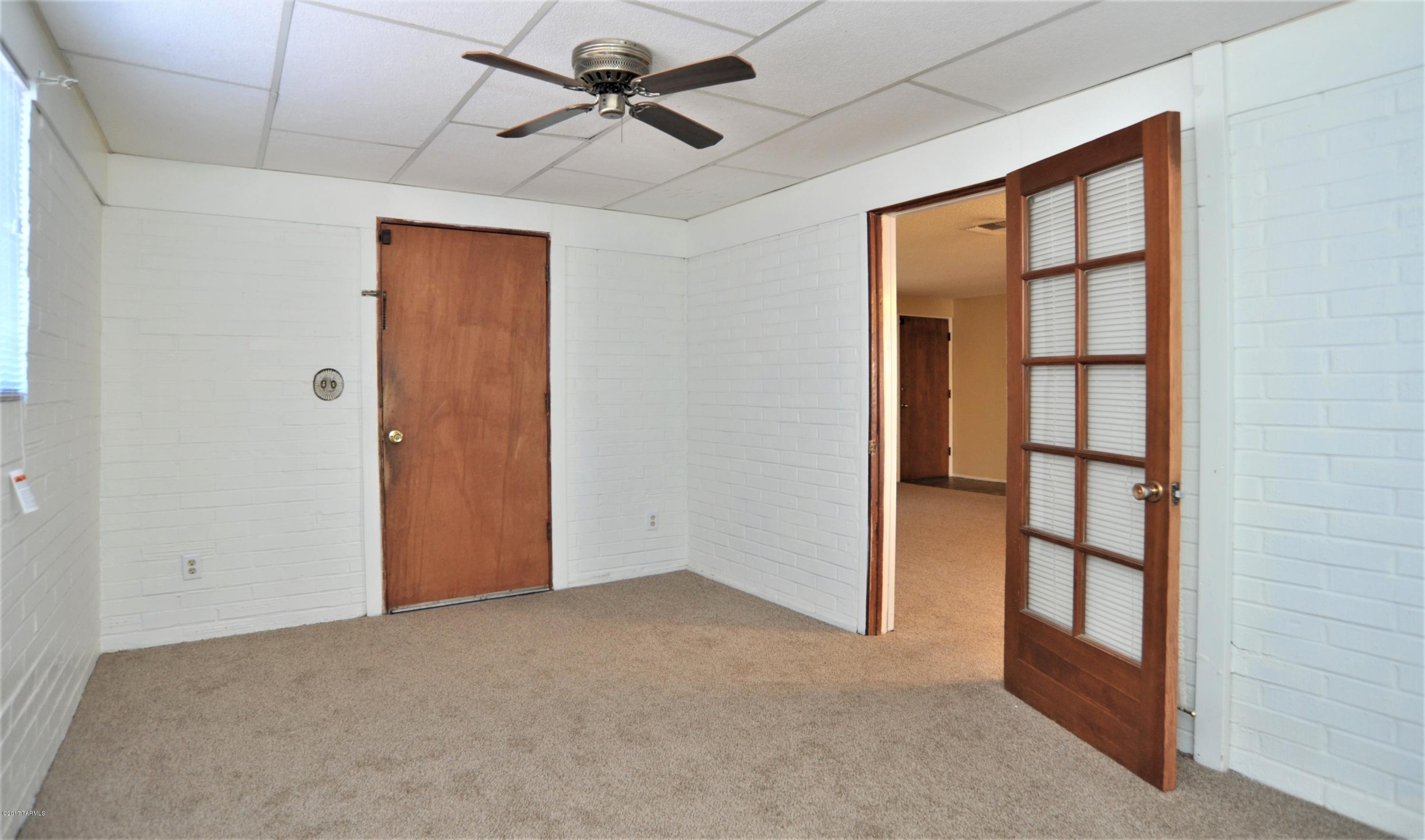 Fiesta Park - Residential