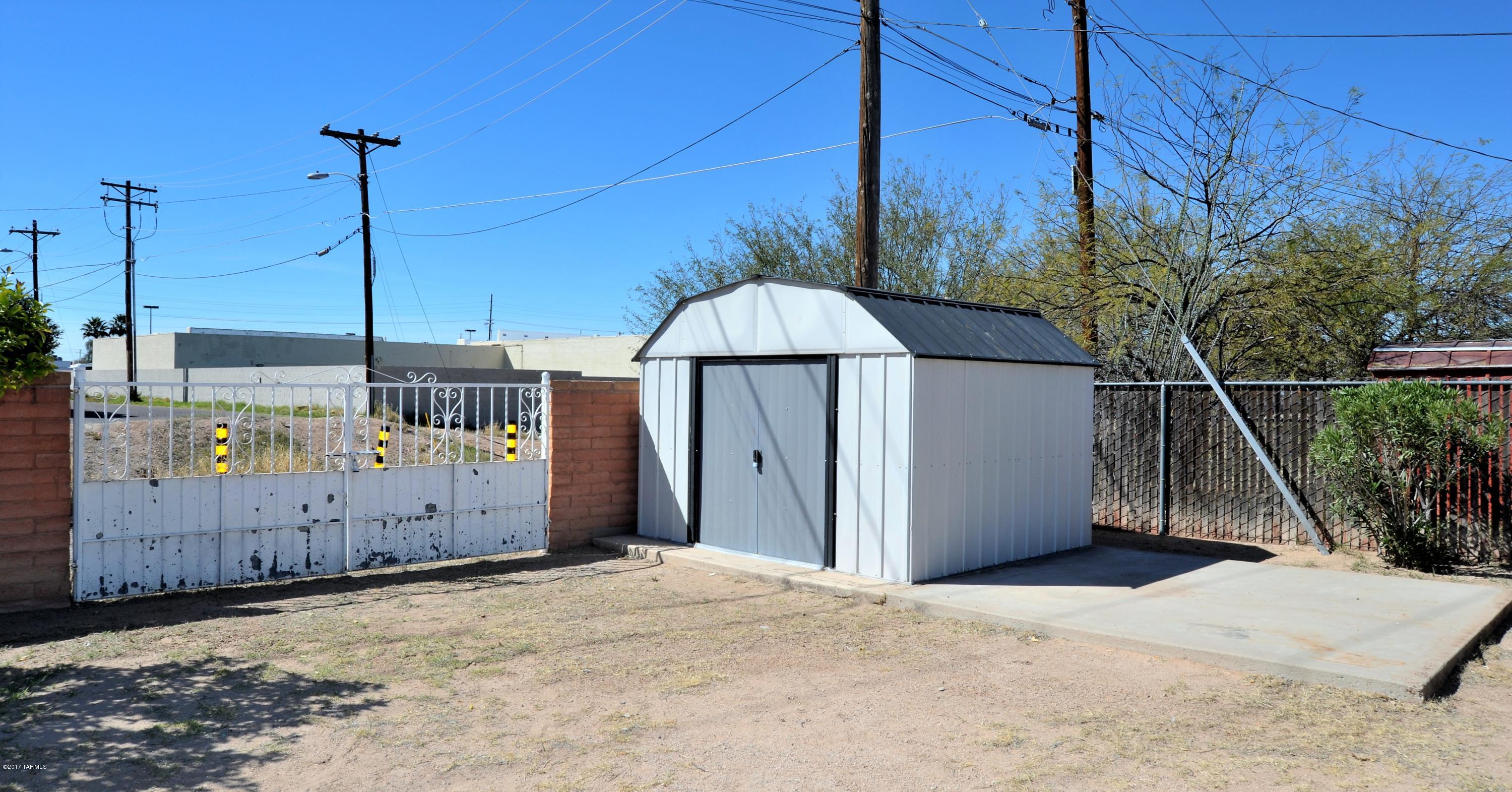 Fiesta Park - Residential