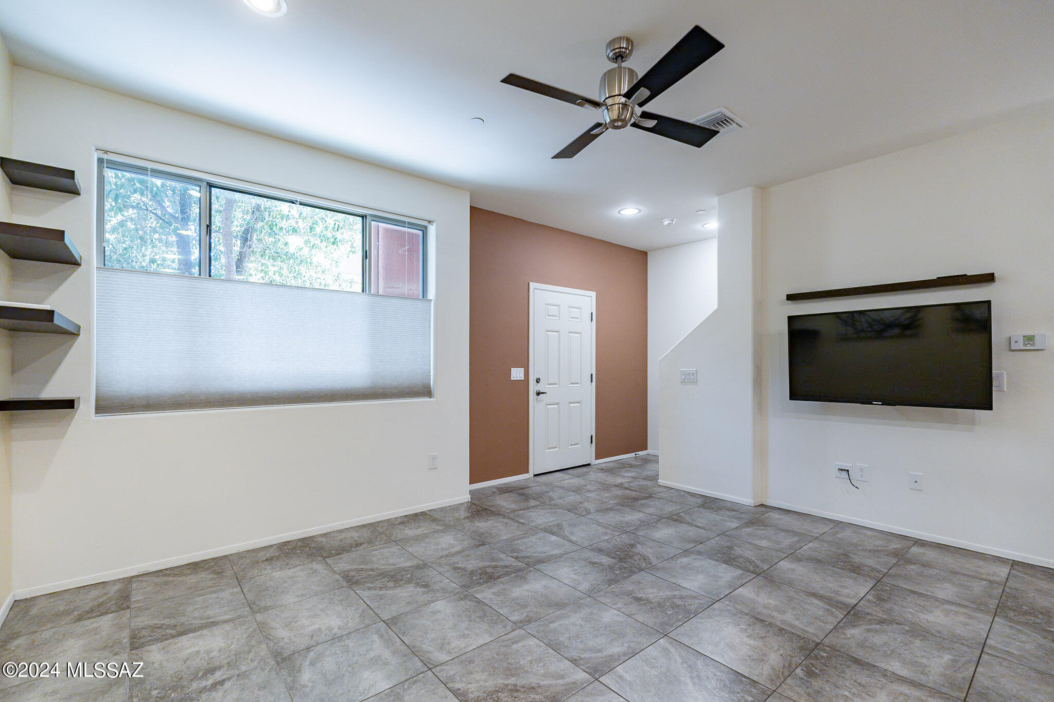 River Walk (1-140) - Residential