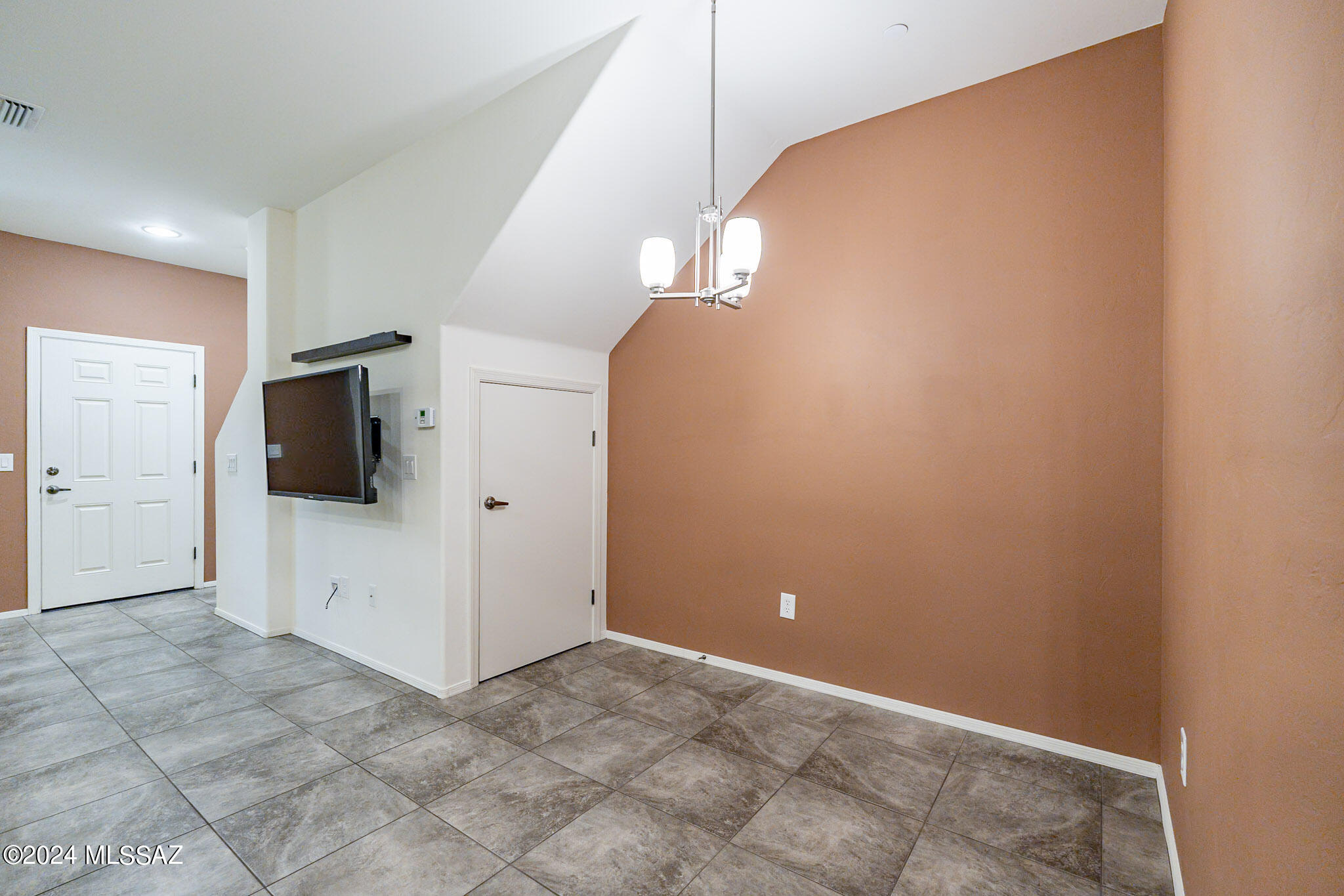 River Walk (1-140) - Residential