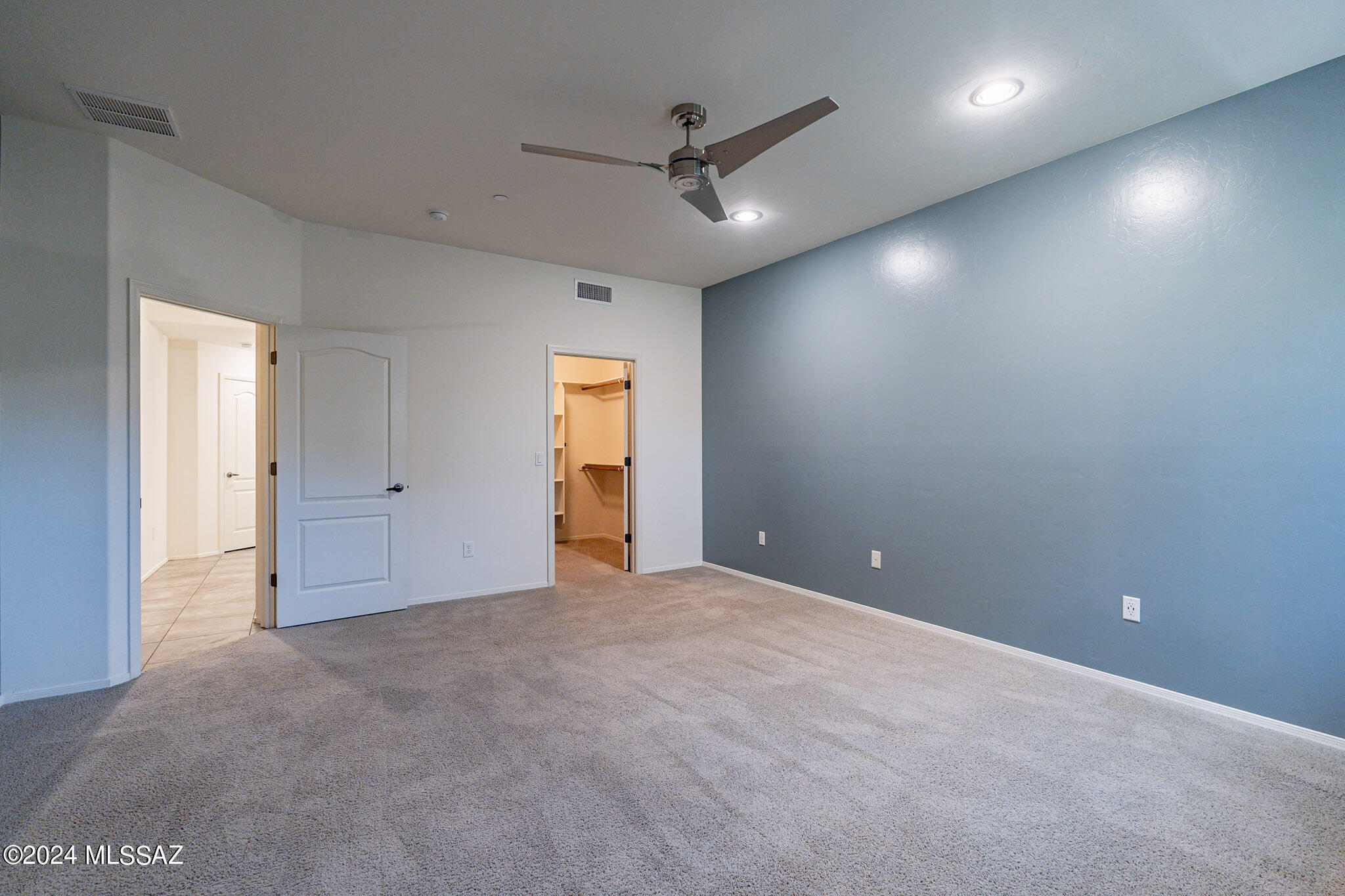 River Walk (1-140) - Residential