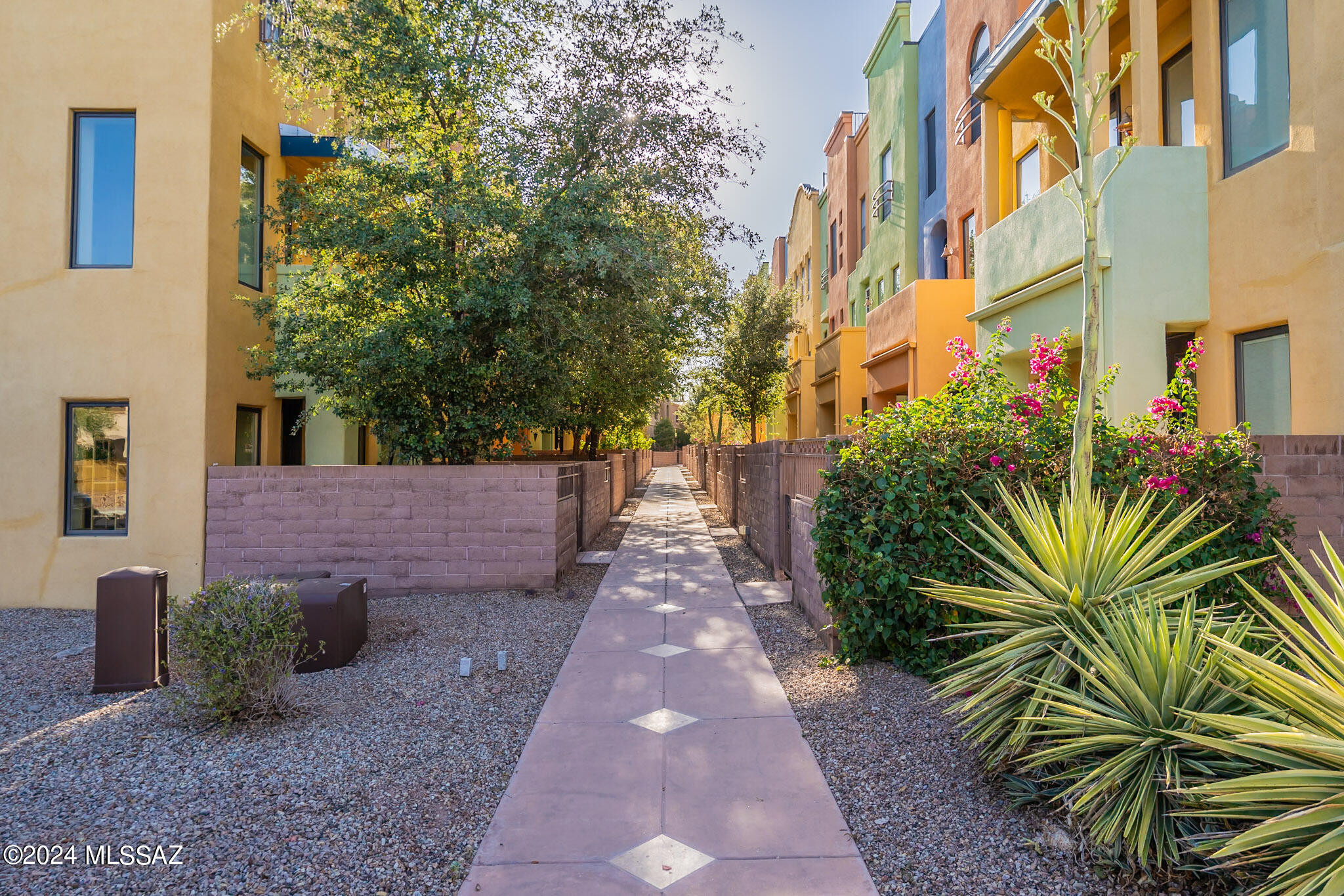 River Walk (1-140) - Residential