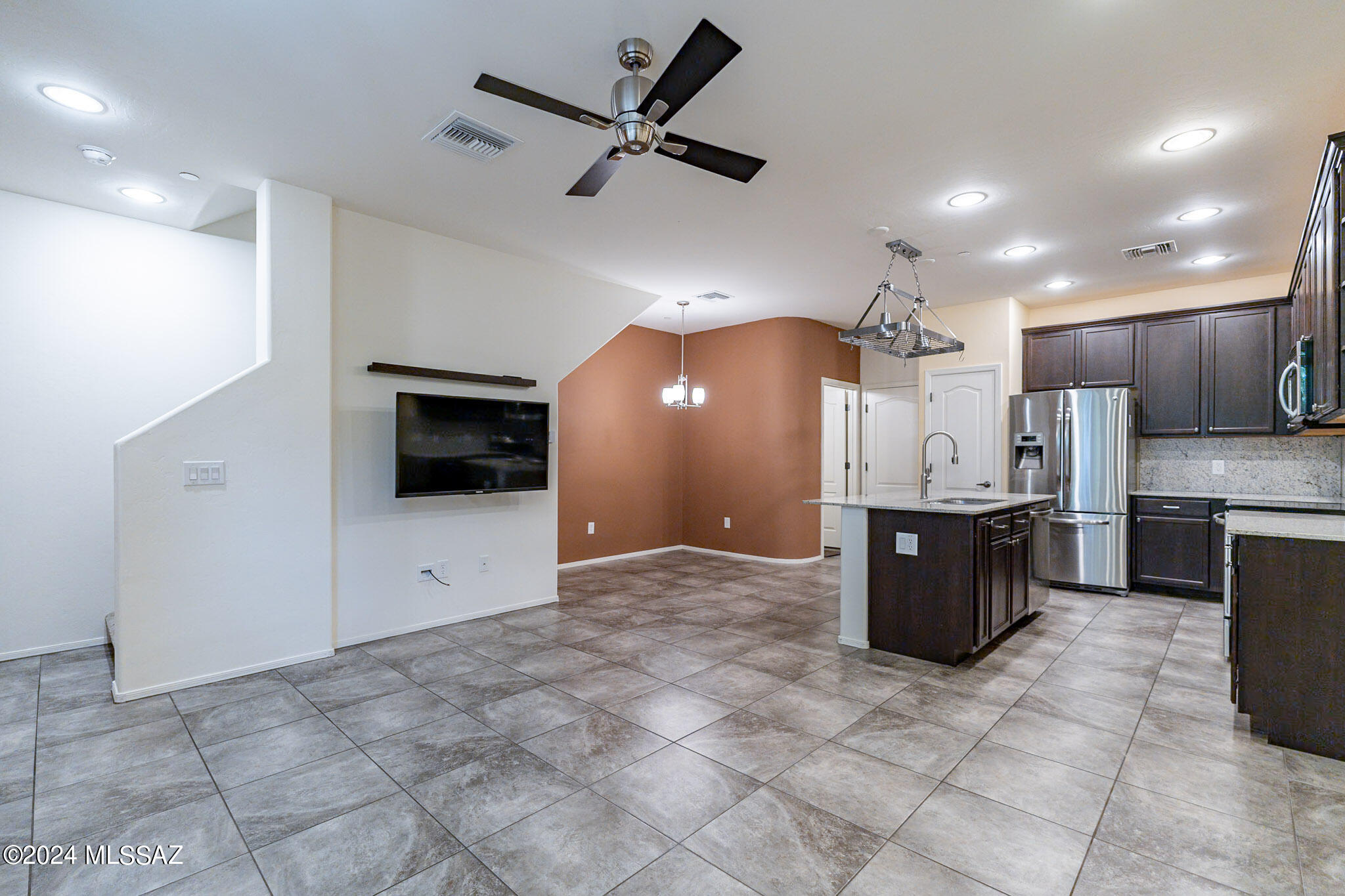 River Walk (1-140) - Residential