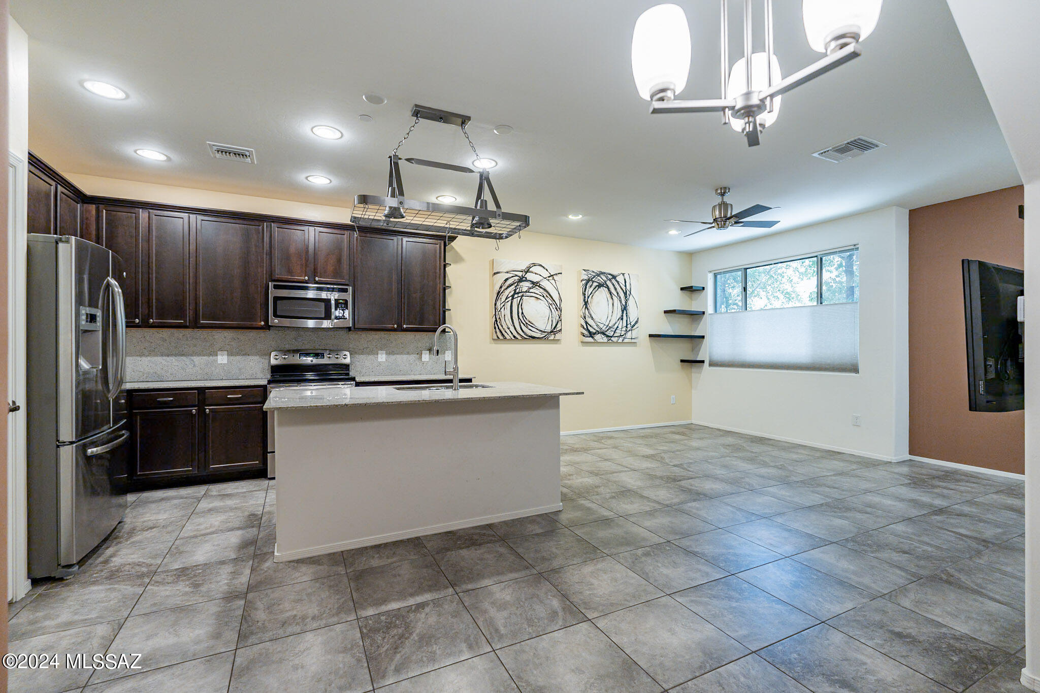 River Walk (1-140) - Residential