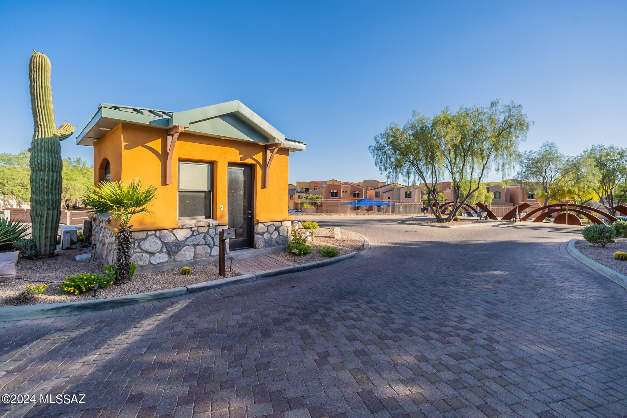 River Walk (1-140) - Residential