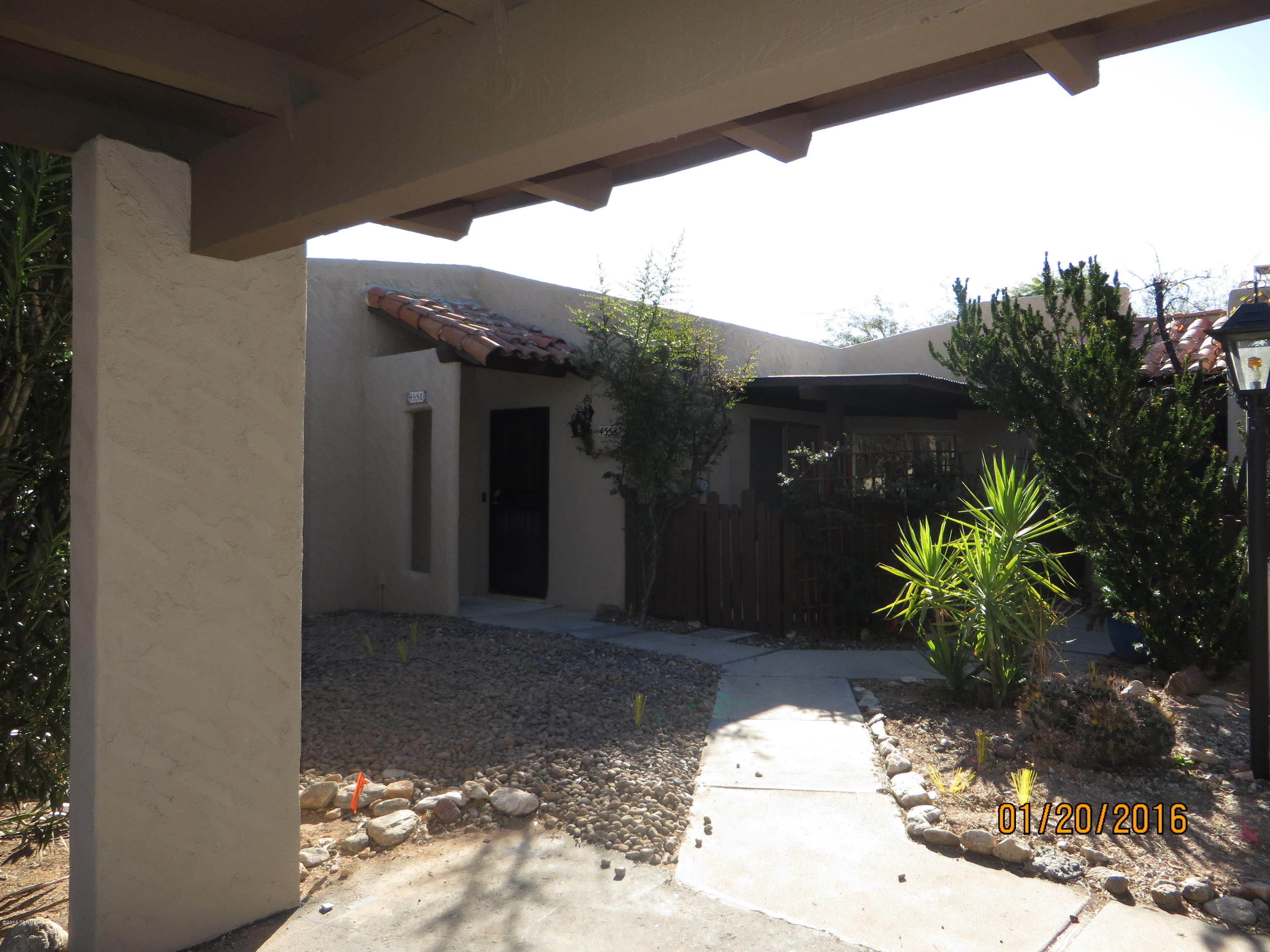 La Casita Foothills Estates (1-25) - Residential Lease