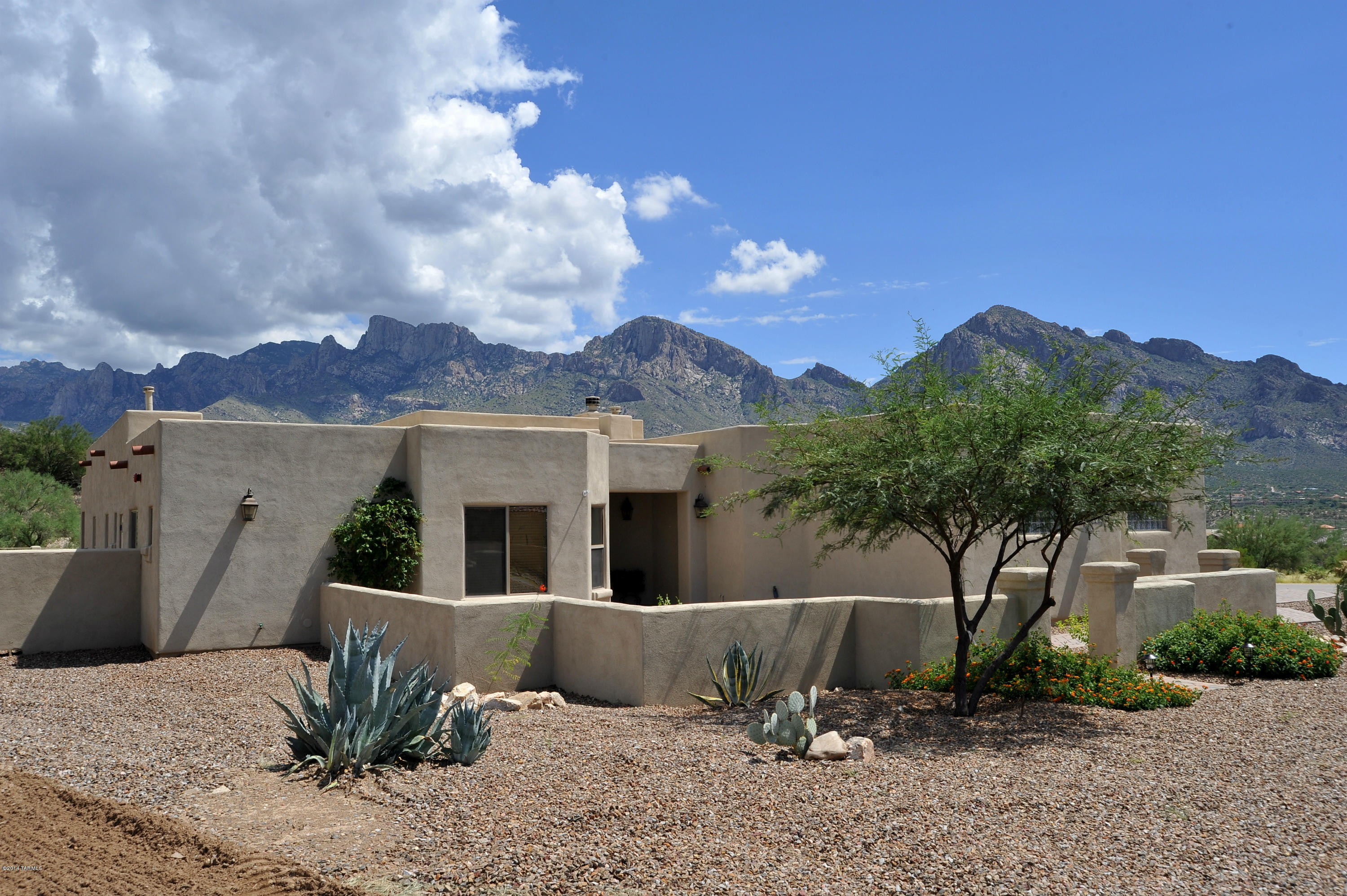 Canada Del Oro Estates - Residential