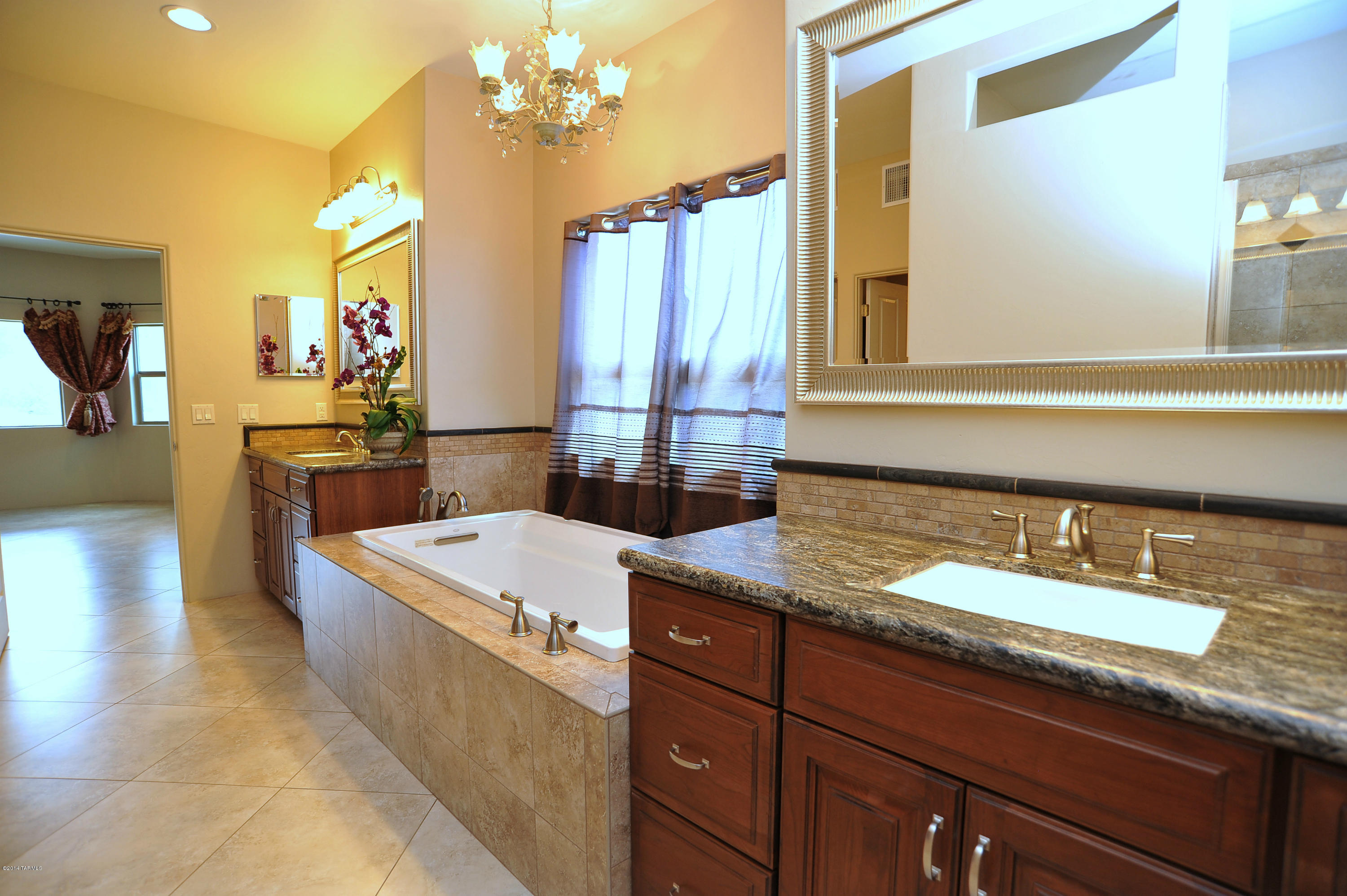Canada Del Oro Estates - Residential