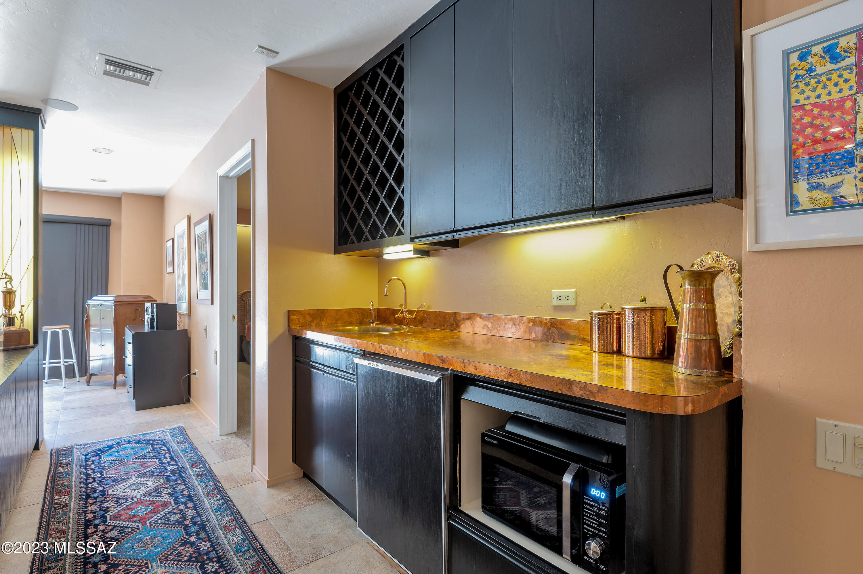 Finisterra II (211-302) - Residential