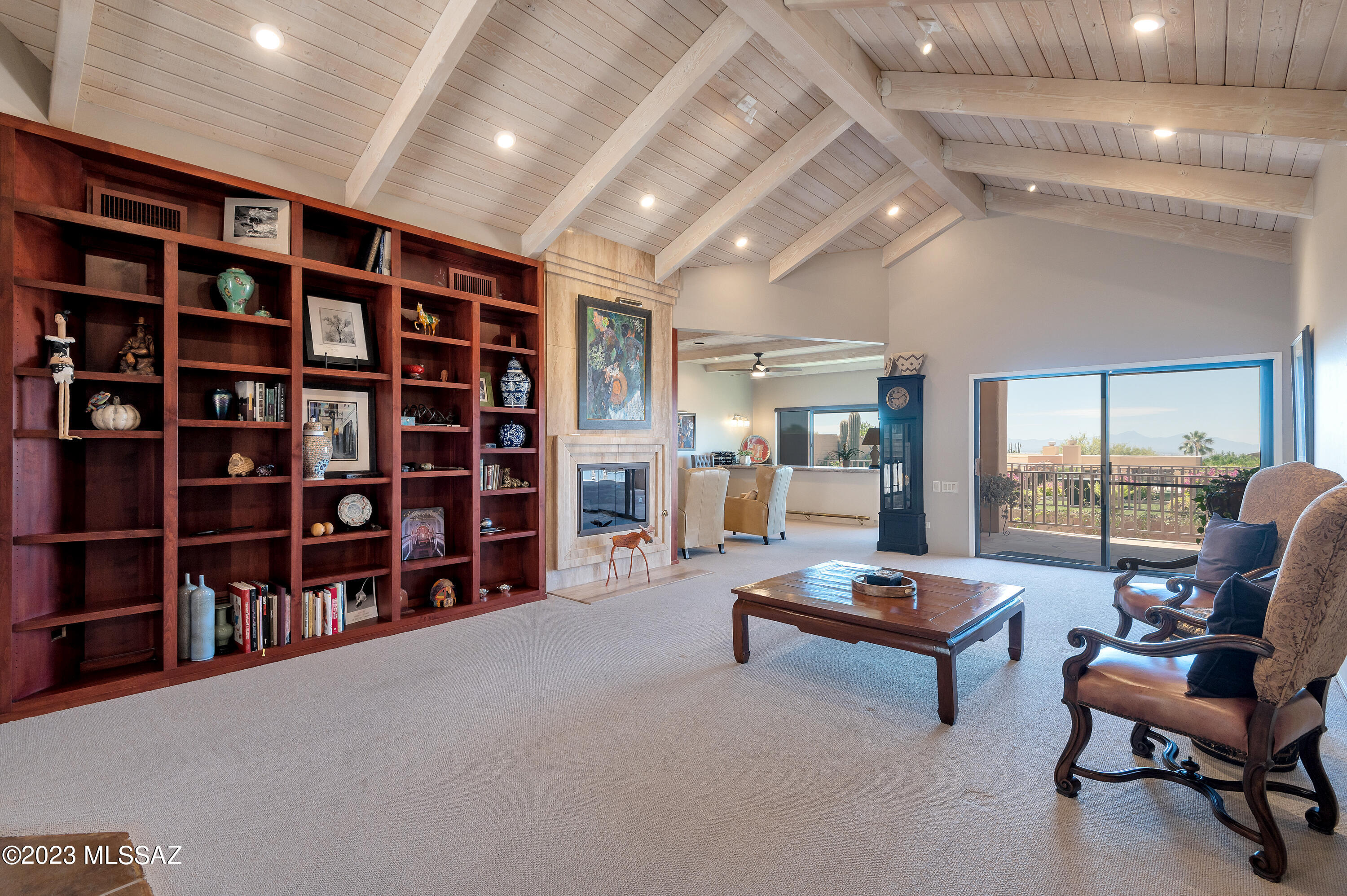 Finisterra II (211-302) - Residential