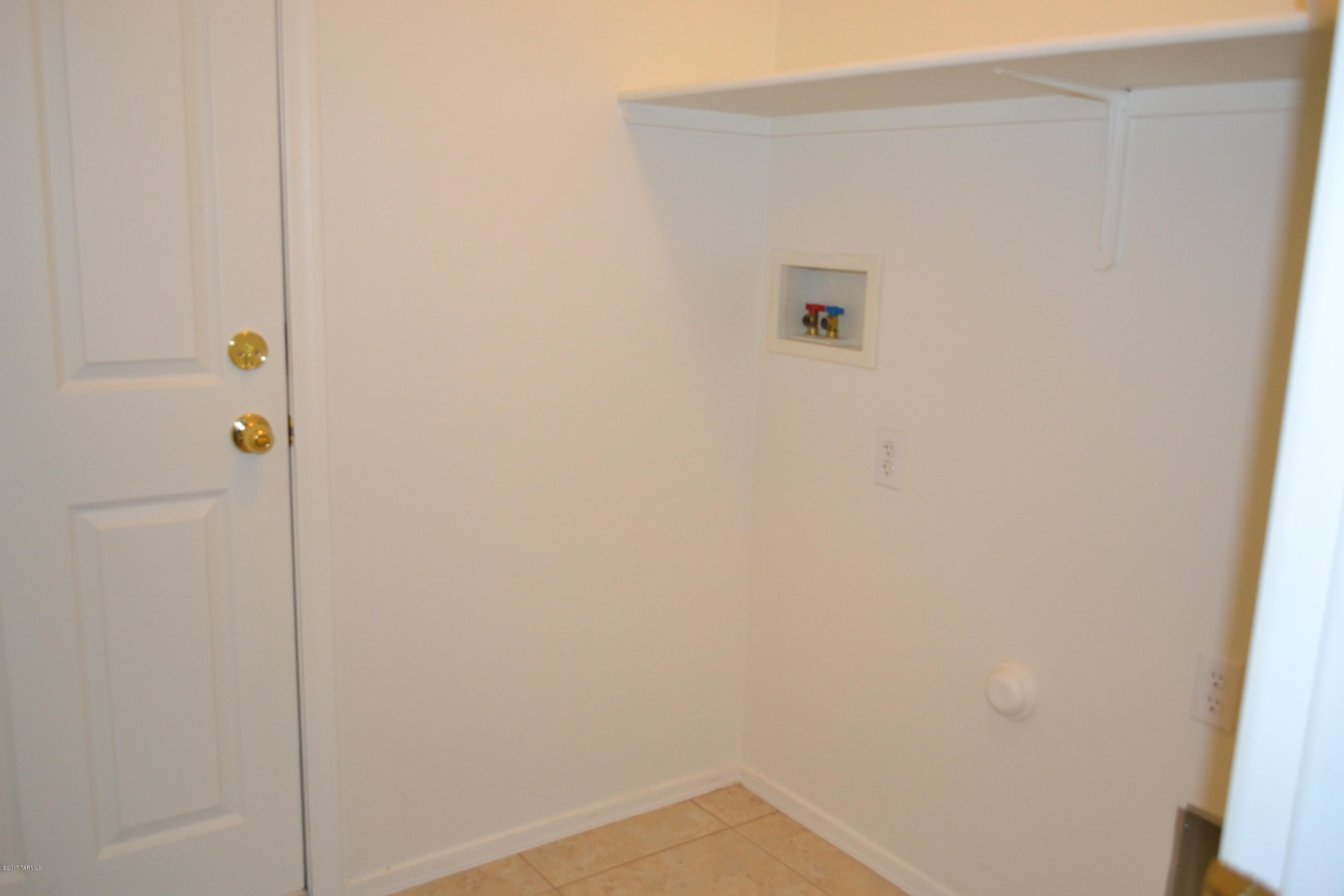 Continental Reserve Blk. 7 & 8 (1-82) - Residential Lease