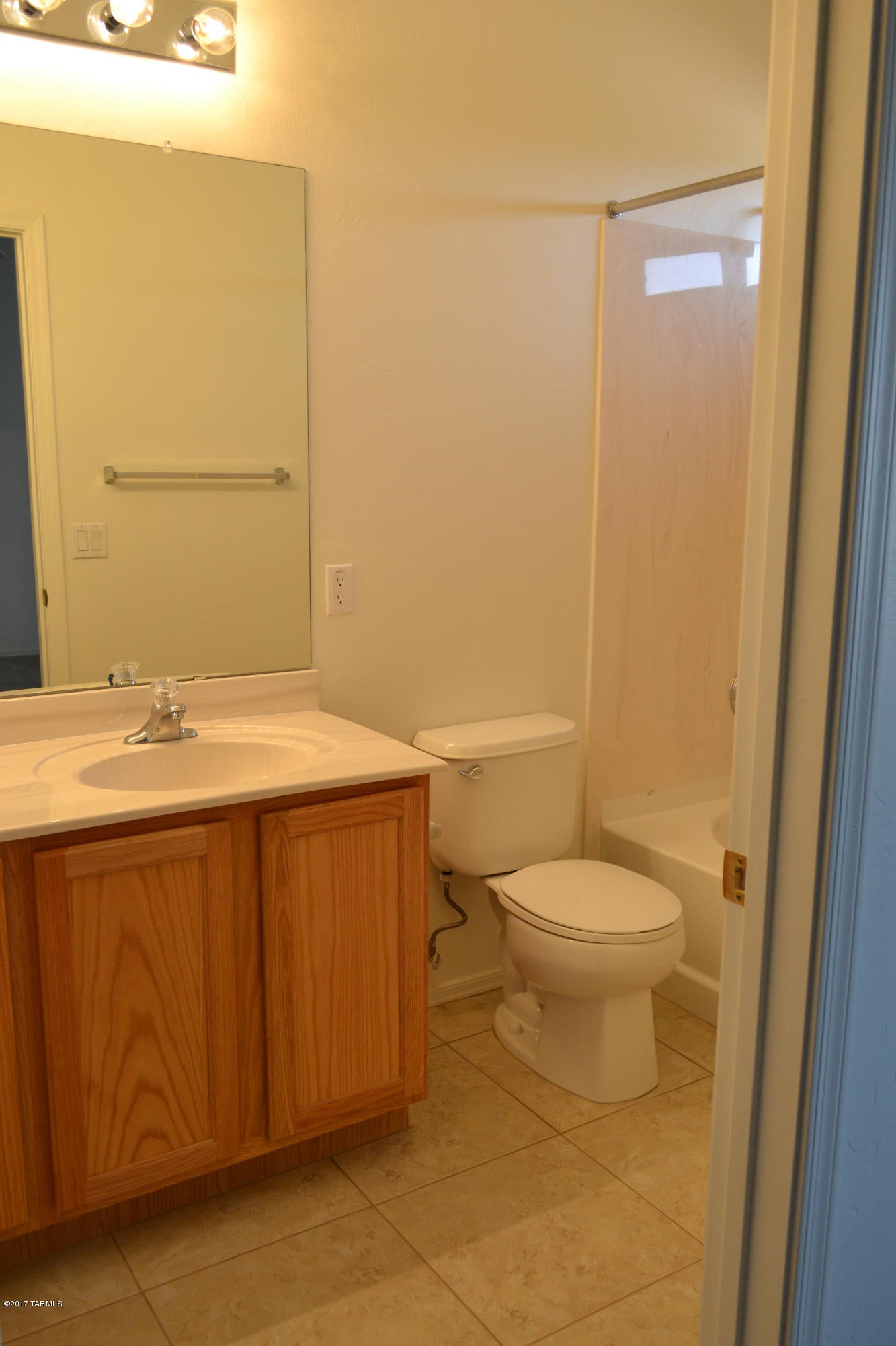 Continental Reserve Blk. 7 & 8 (1-82) - Residential Lease