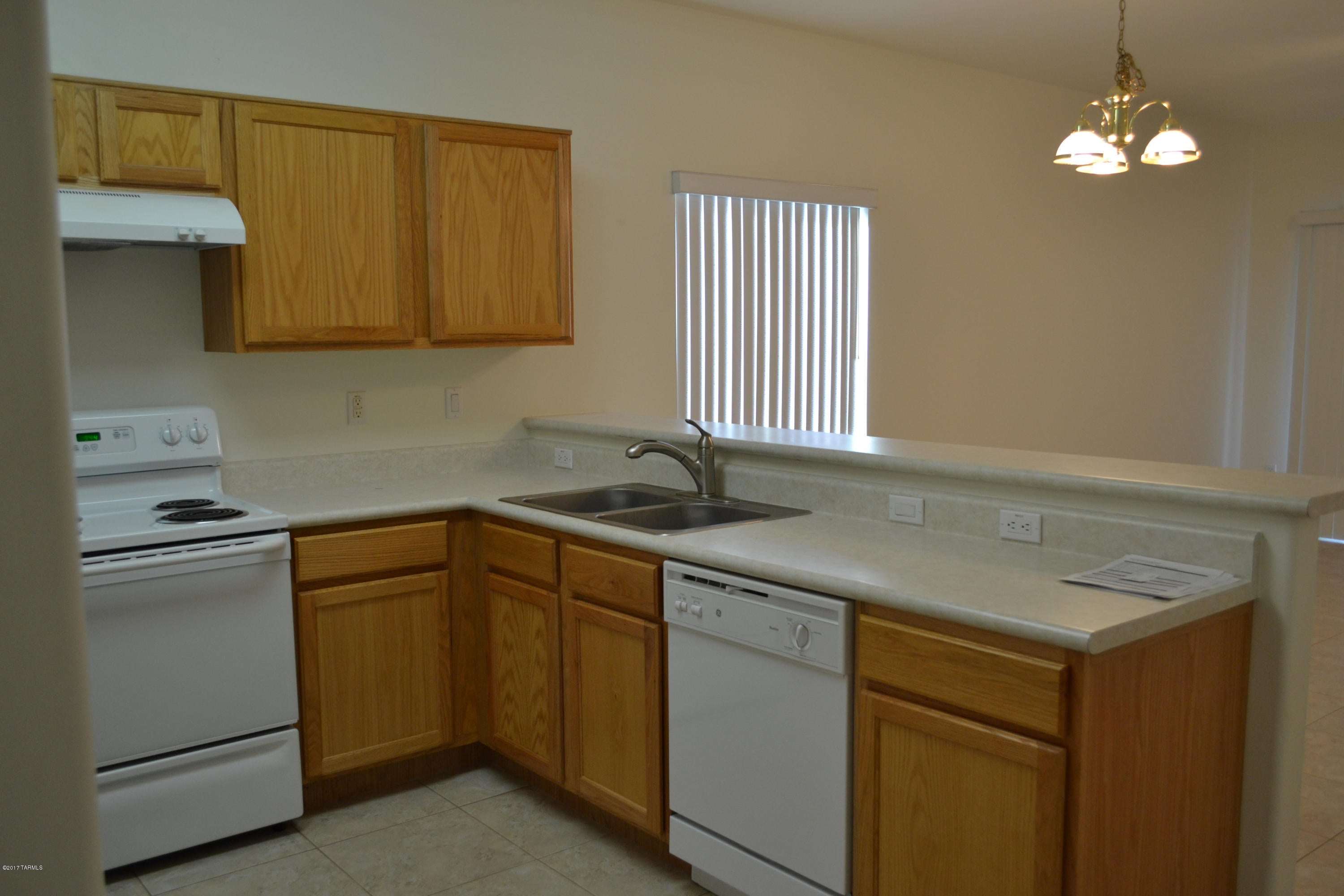 Continental Reserve Blk. 7 & 8 (1-82) - Residential Lease