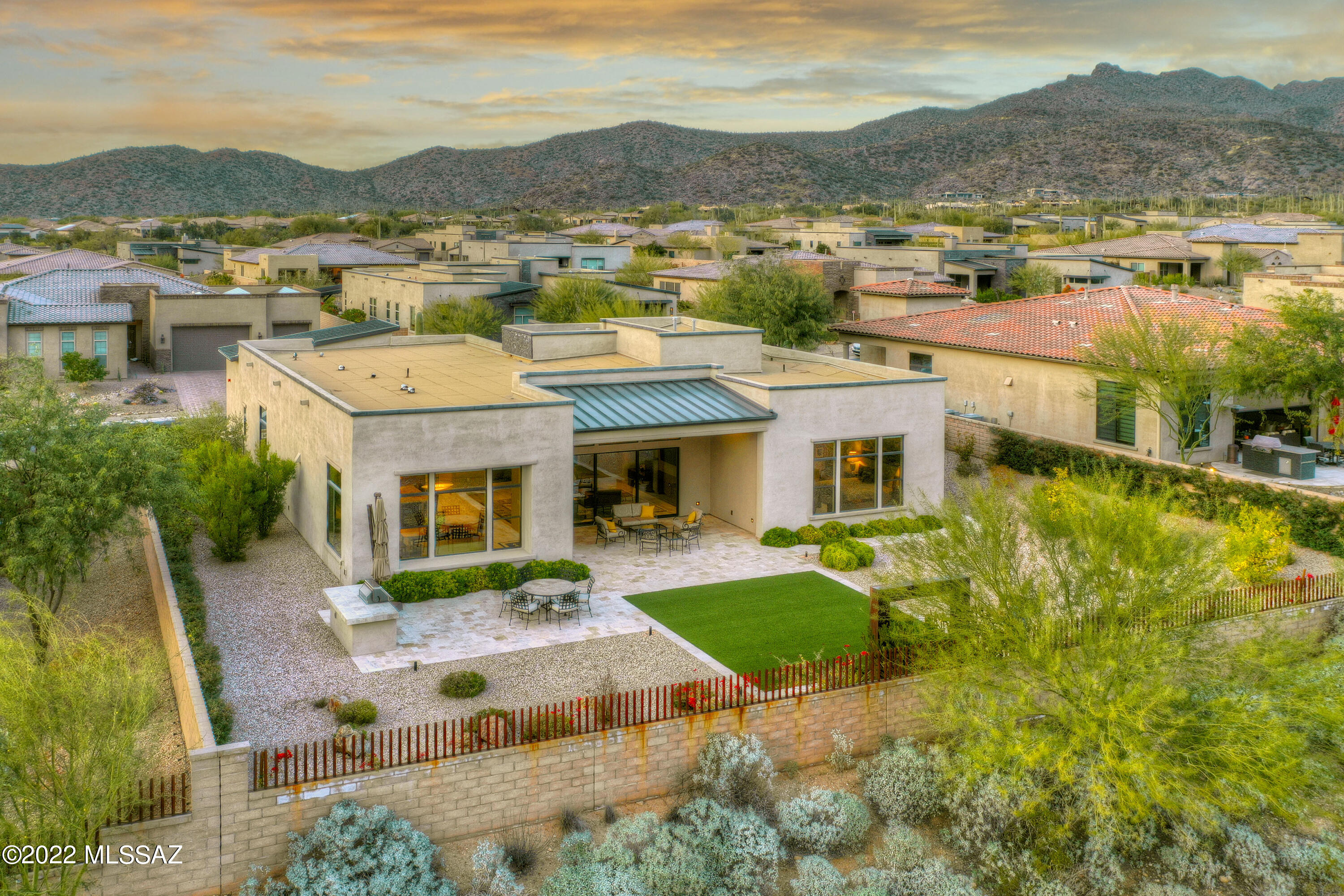 Los Saguaros At Dove Mountain SQ20121640199 - Residential