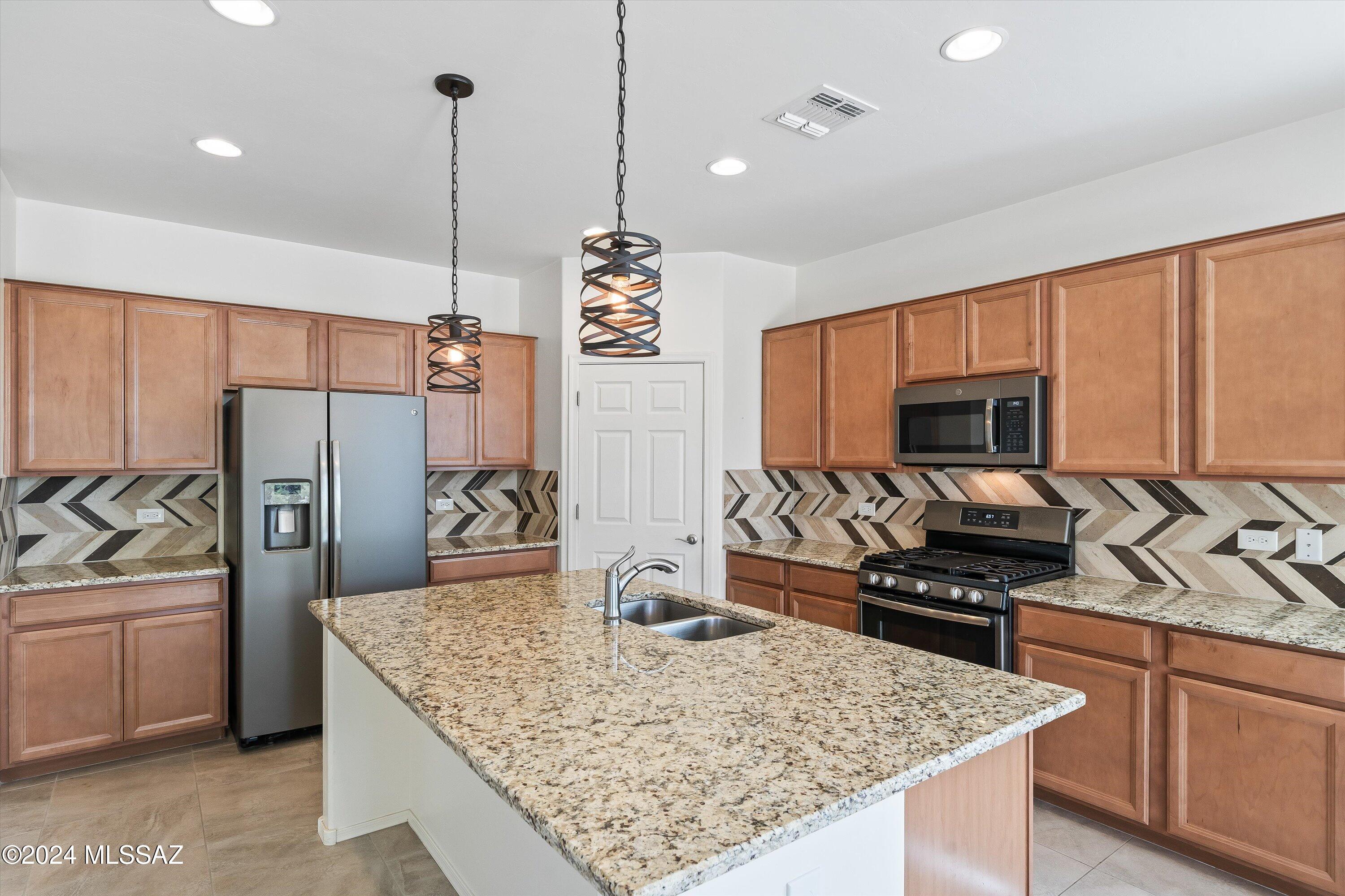 Starr Ridge (1-105) - Residential