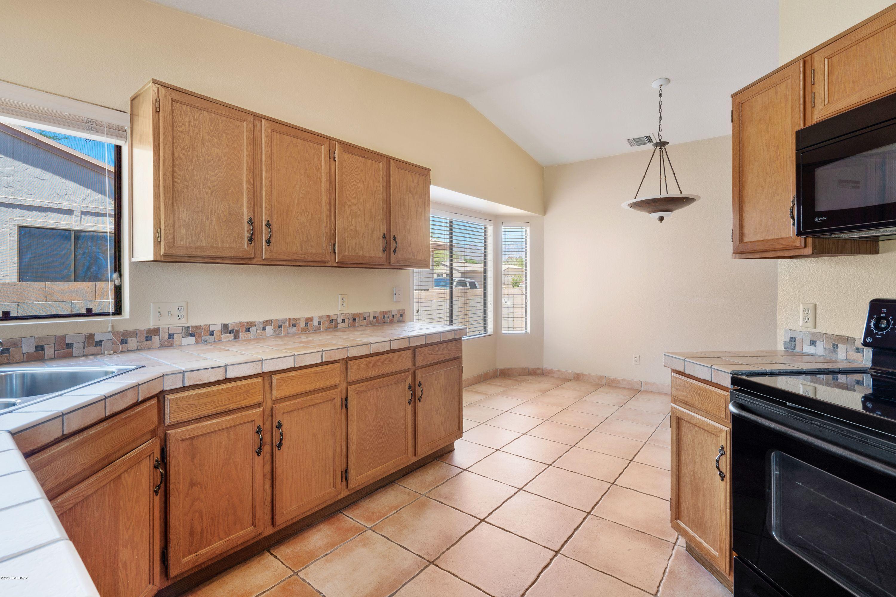 Meadowbrook (208-269) - Residential