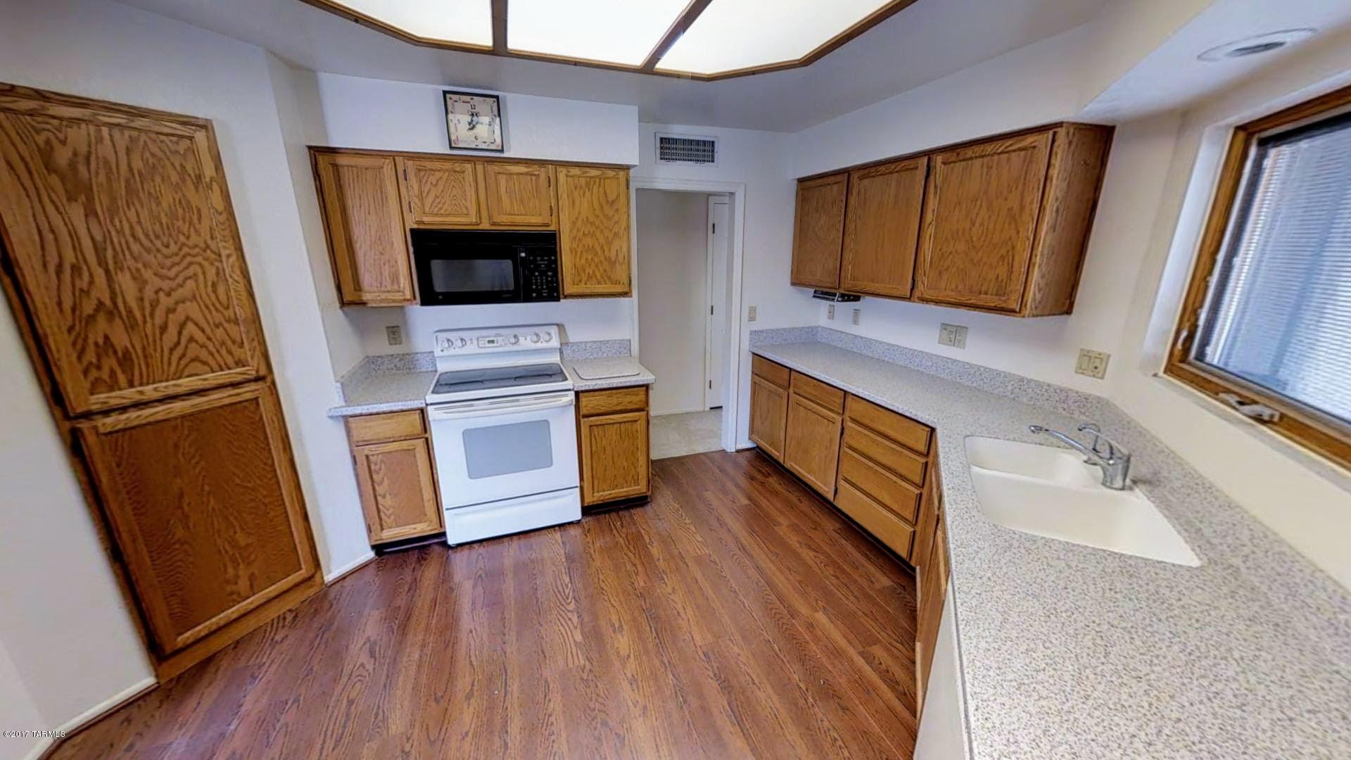 Valle Del Oro Townhomes (1-90) - Residential