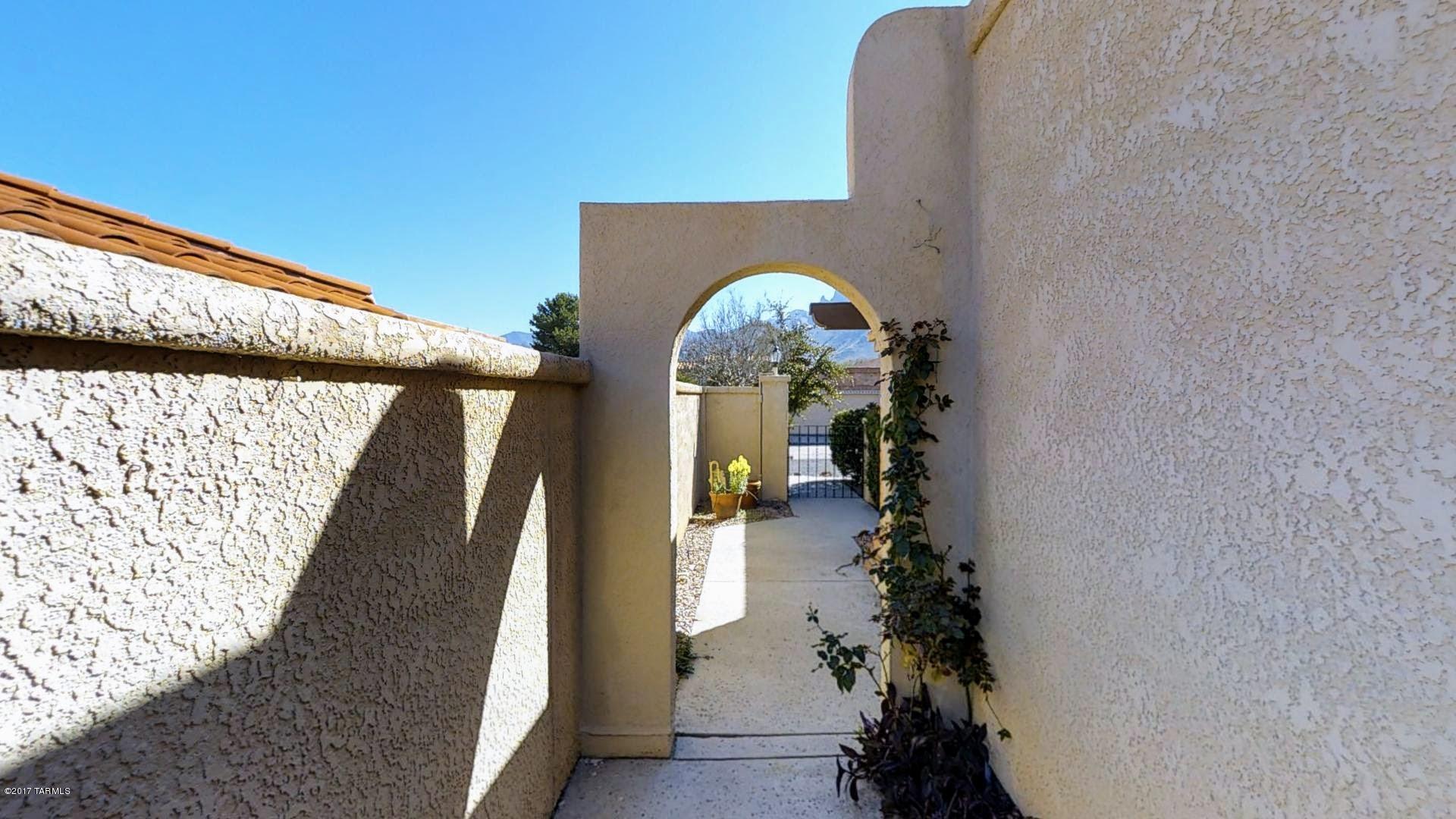 Valle Del Oro Townhomes (1-90) - Residential