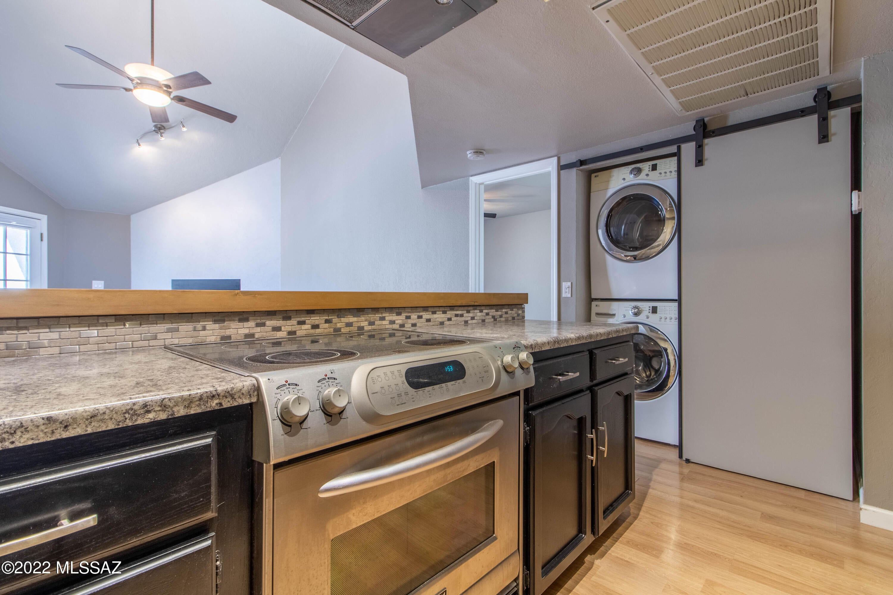 Twelve Hundred River Rd Condos - Residential Lease